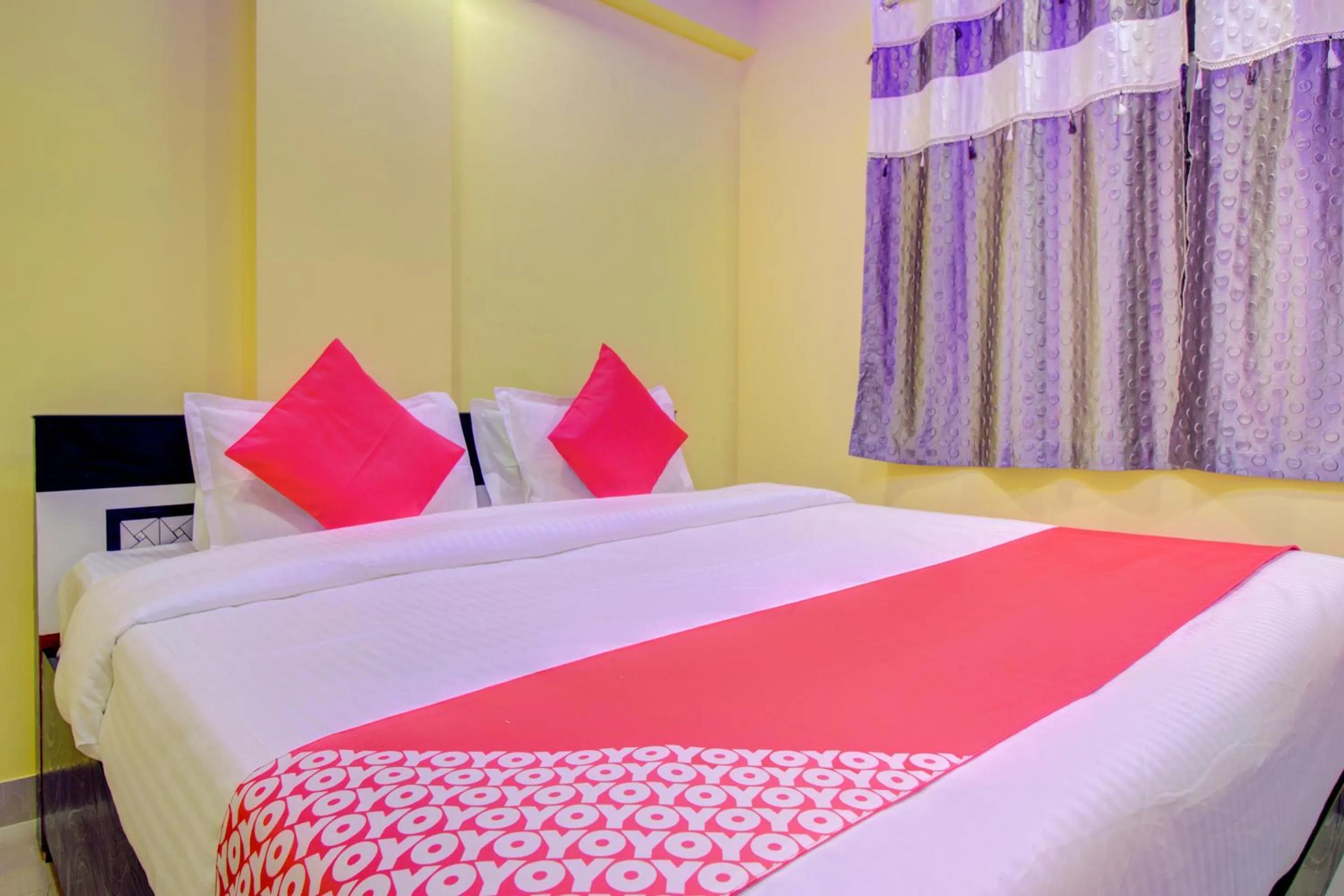 Bedroom in Hotel O by OYO Tare Farms