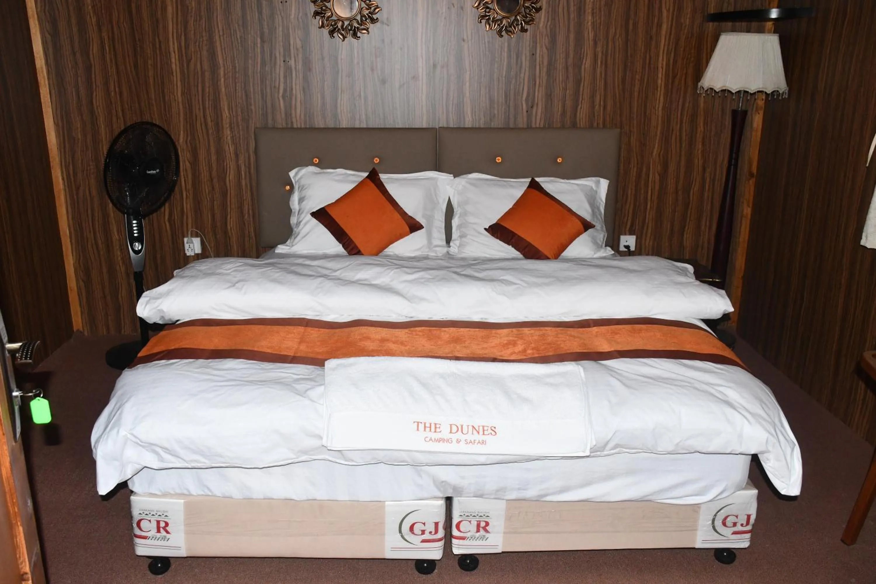 Bed in The Dunes Camping & Safari RAK