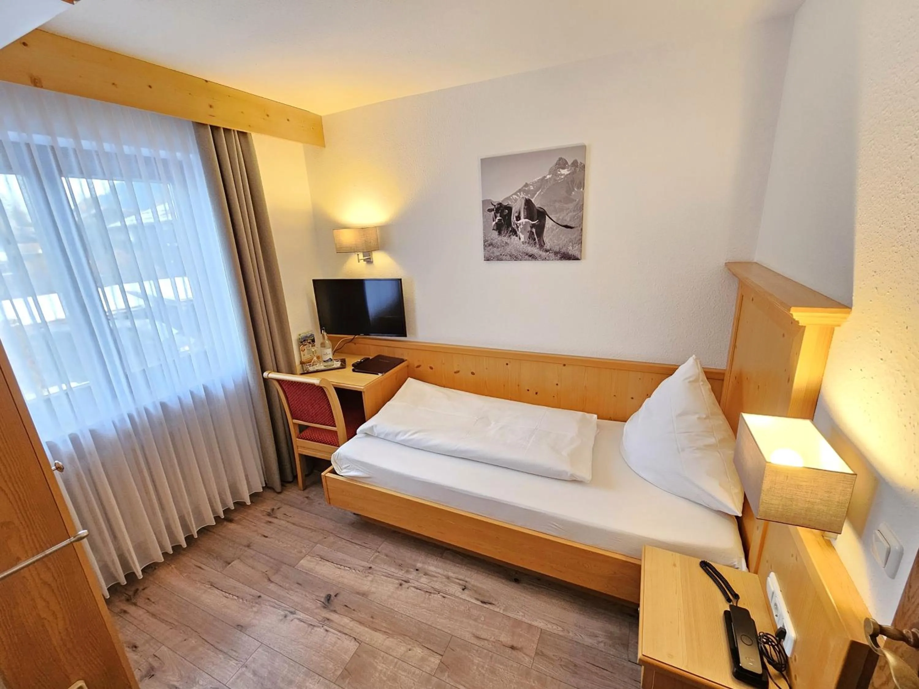 Bed in Hotel Cafe Fuggerhof