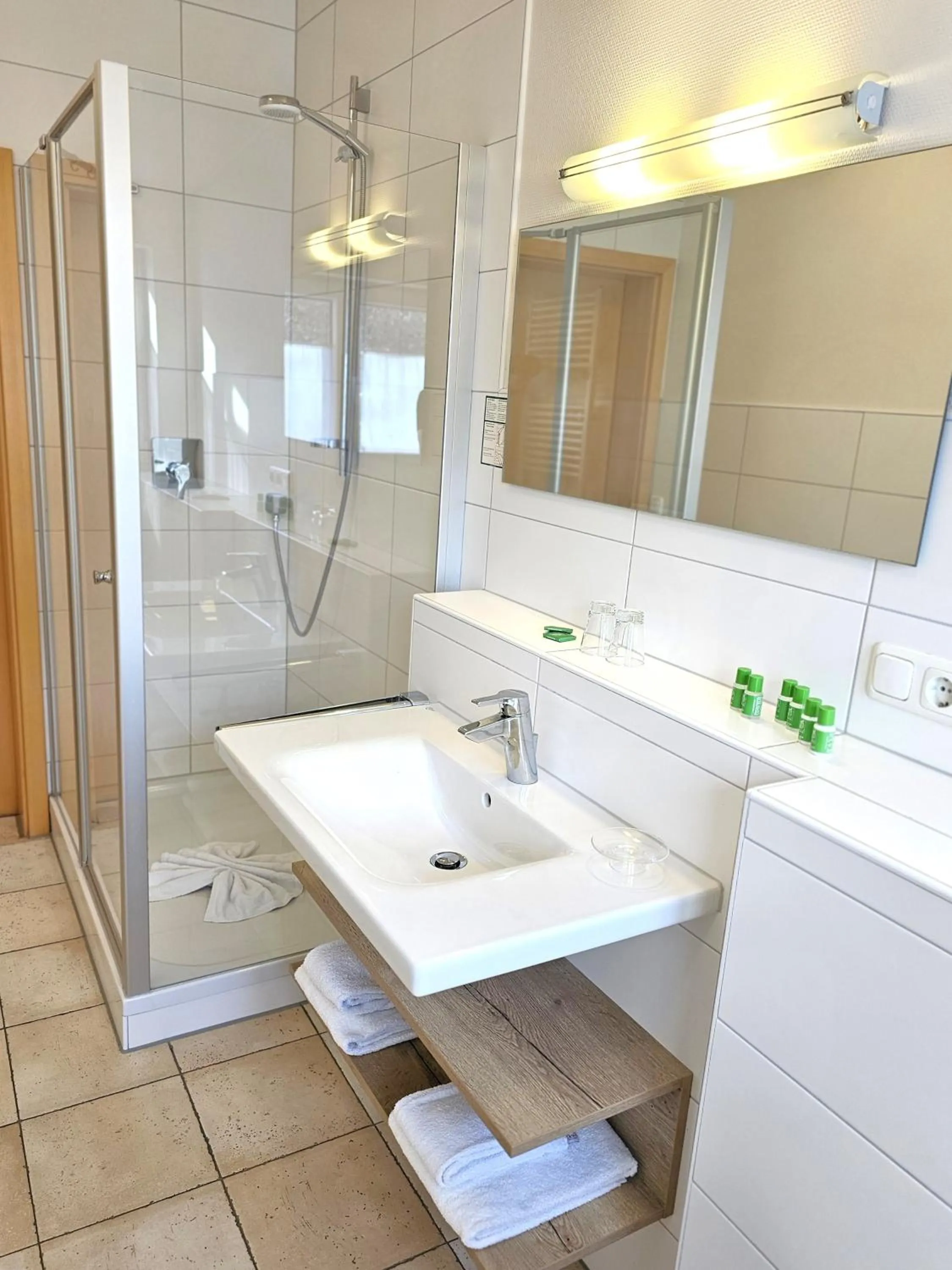 Shower in Hotel Cafe Fuggerhof