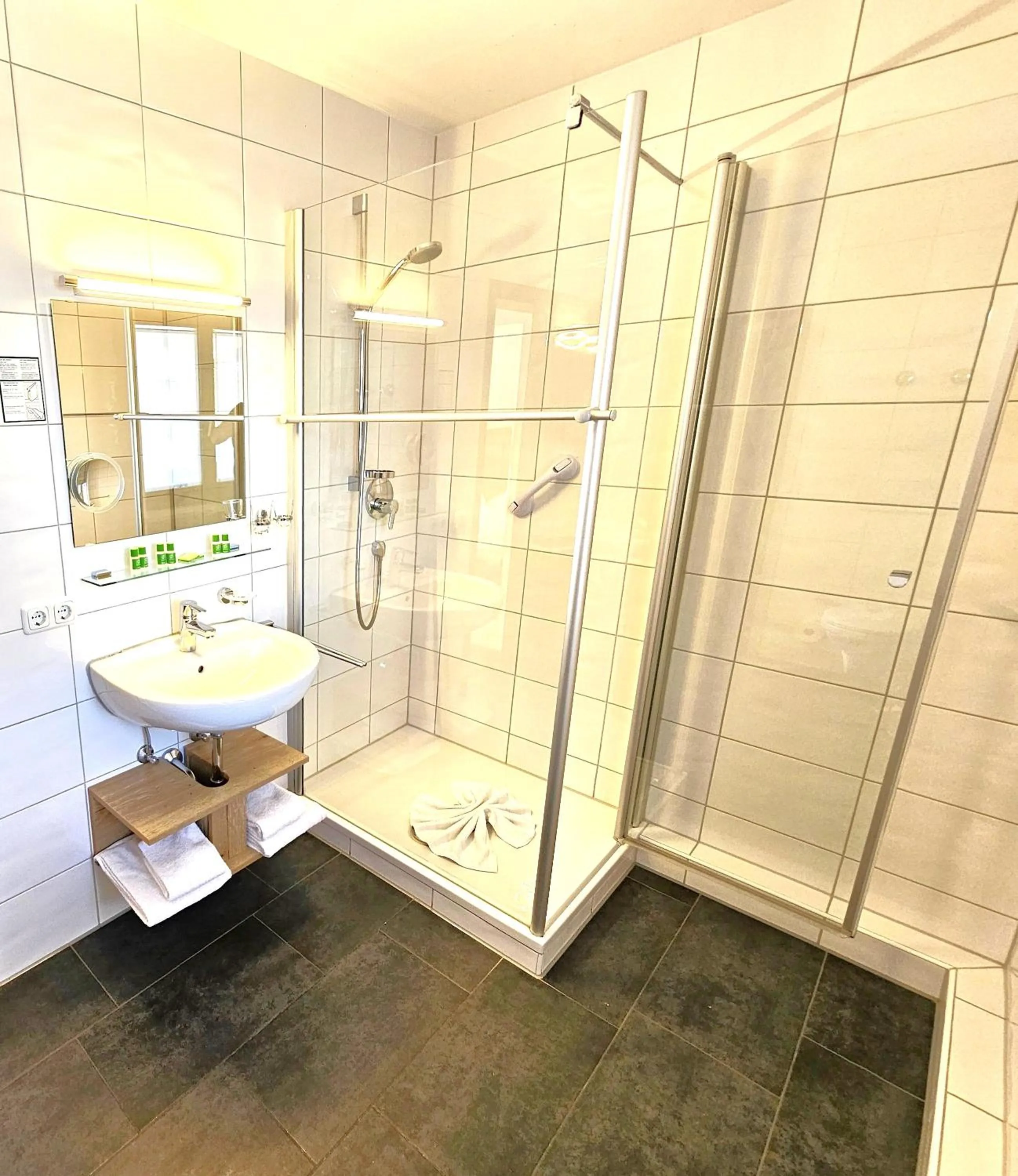 Shower in Hotel Cafe Fuggerhof