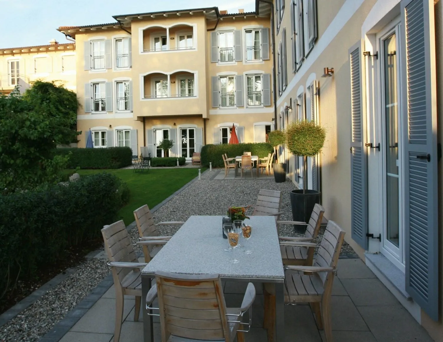 Patio in Ampervilla Hotel