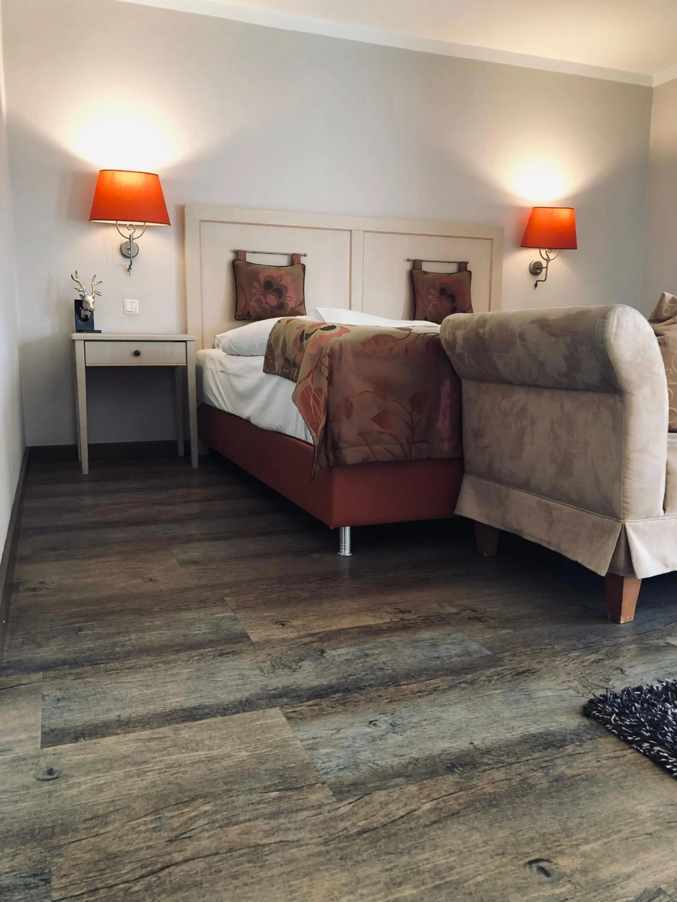 Photo of the whole room, Bed in Ampervilla Hotel