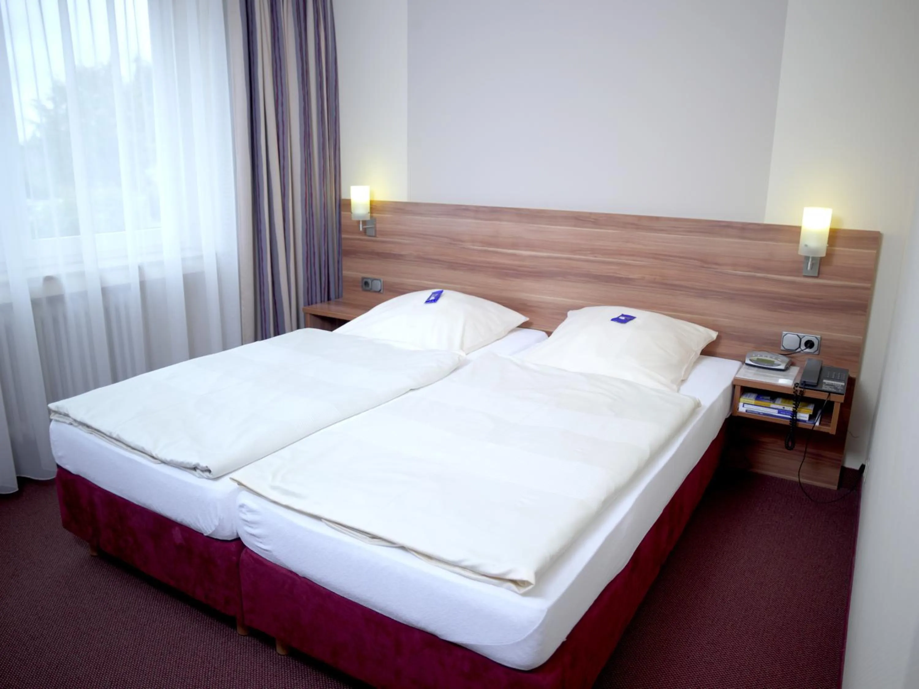 Bed in Hotel Bavaria Oldenburg