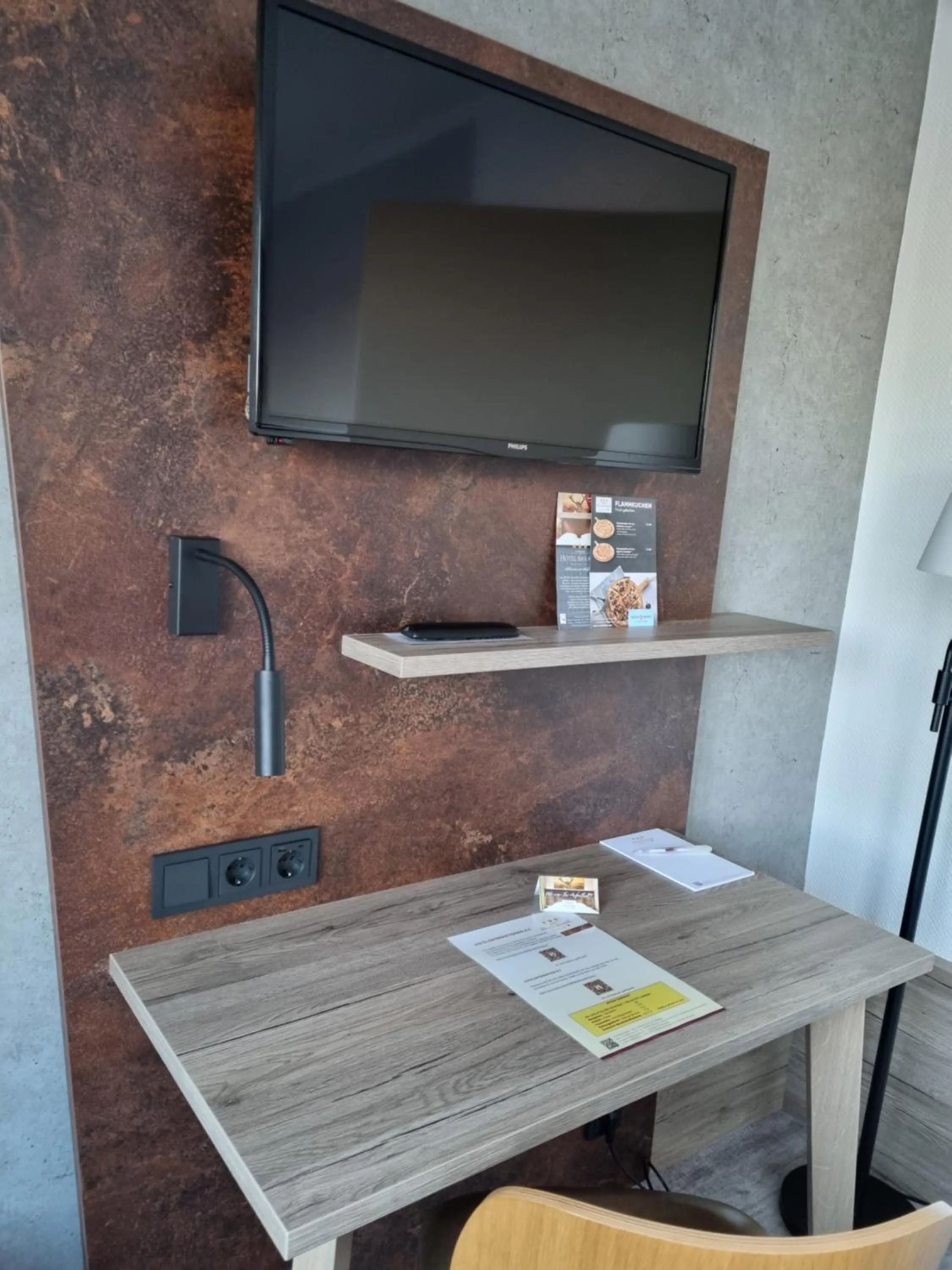 TV and multimedia in Hotel Bavaria Oldenburg