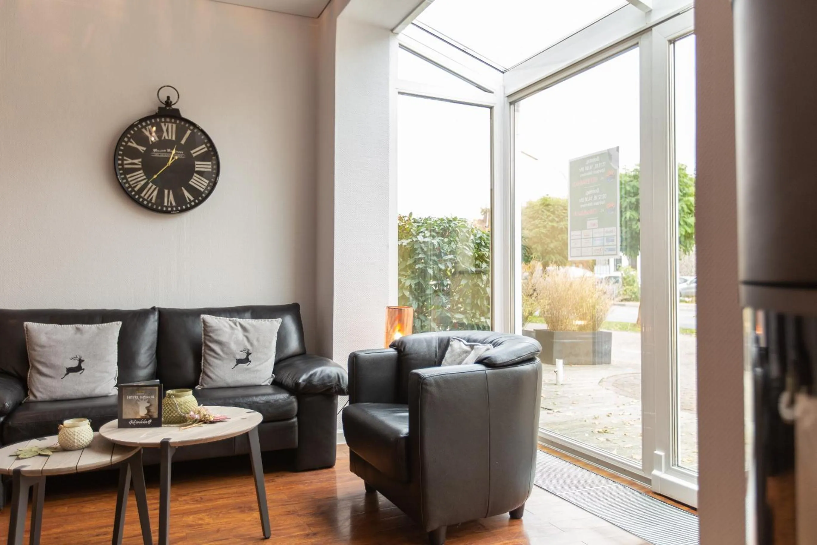 Lobby or reception in Hotel Bavaria Oldenburg