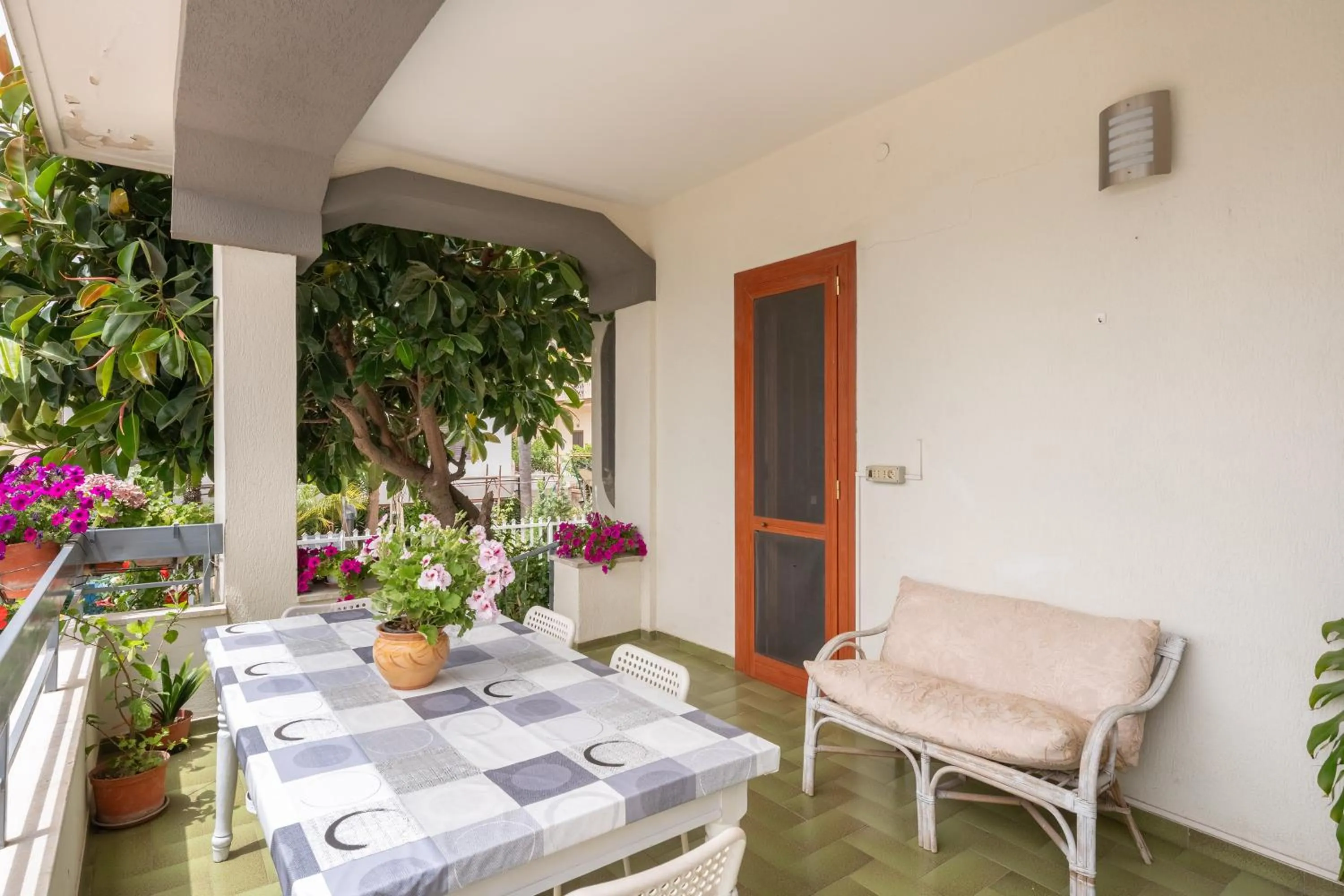 Patio in B&B Vera's Home Pompei