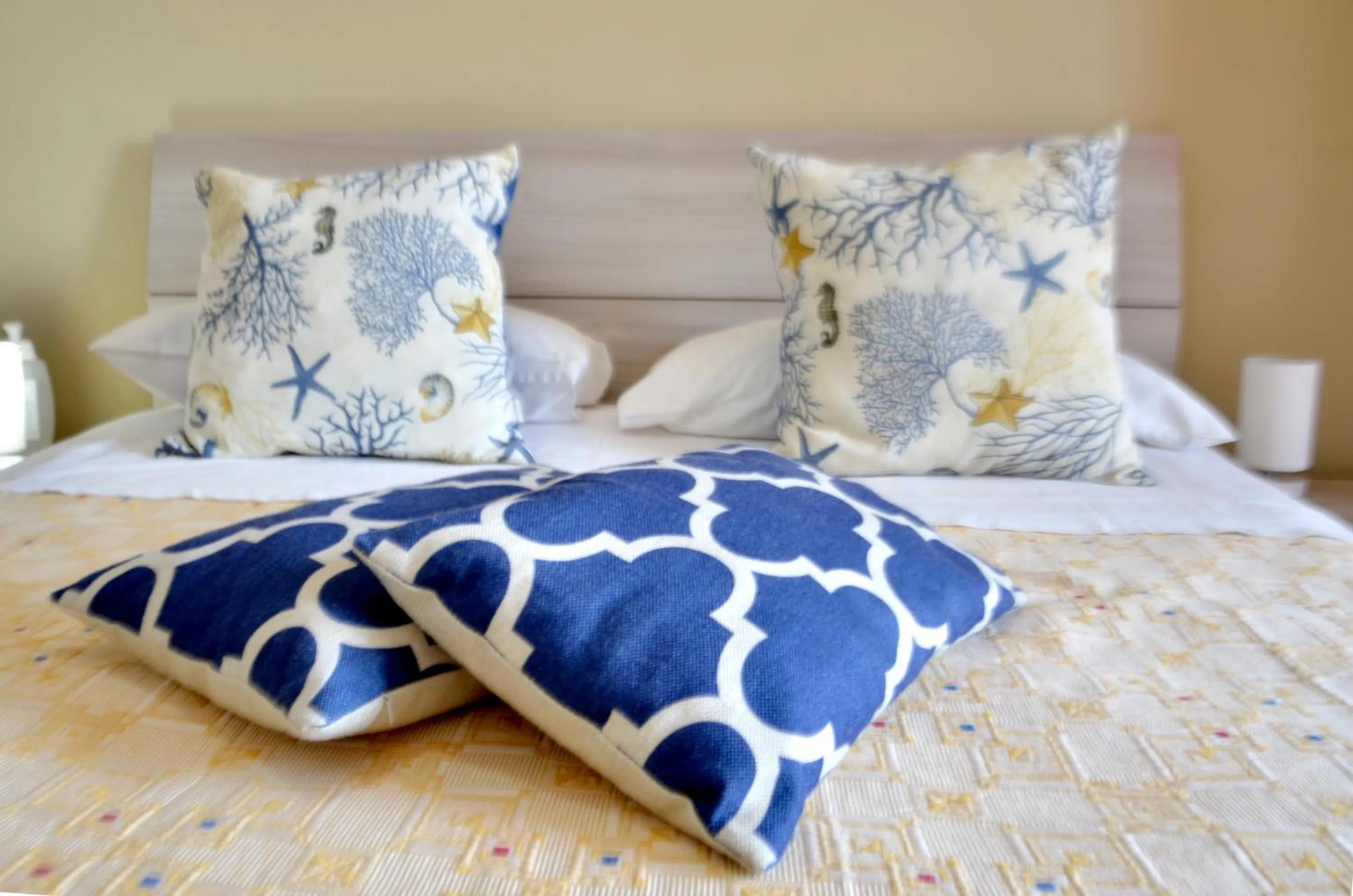 Decorative detail, Bed in B&B Vera's Home Pompei