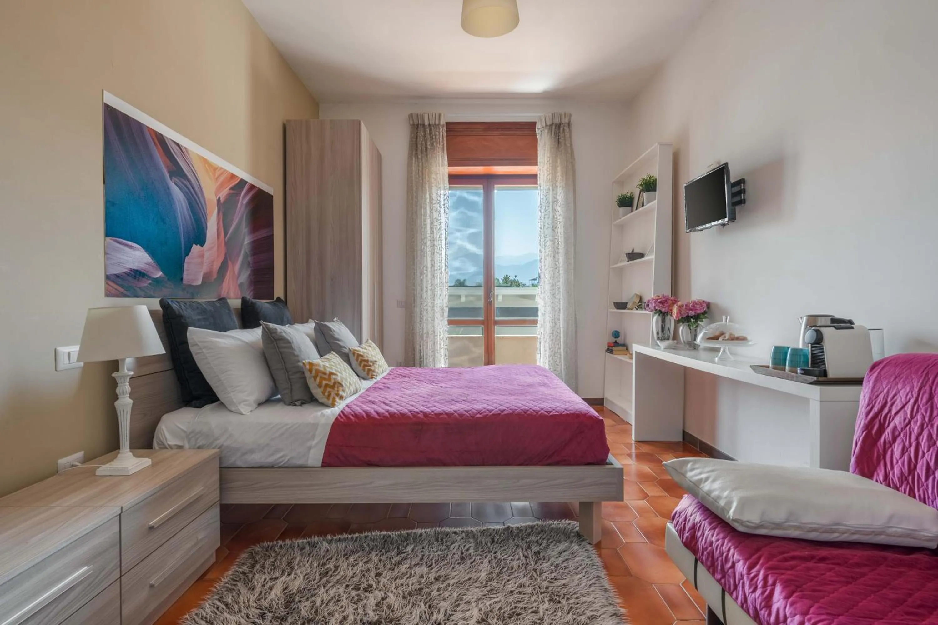 Photo of the whole room, Bed in B&B Vera's Home Pompei