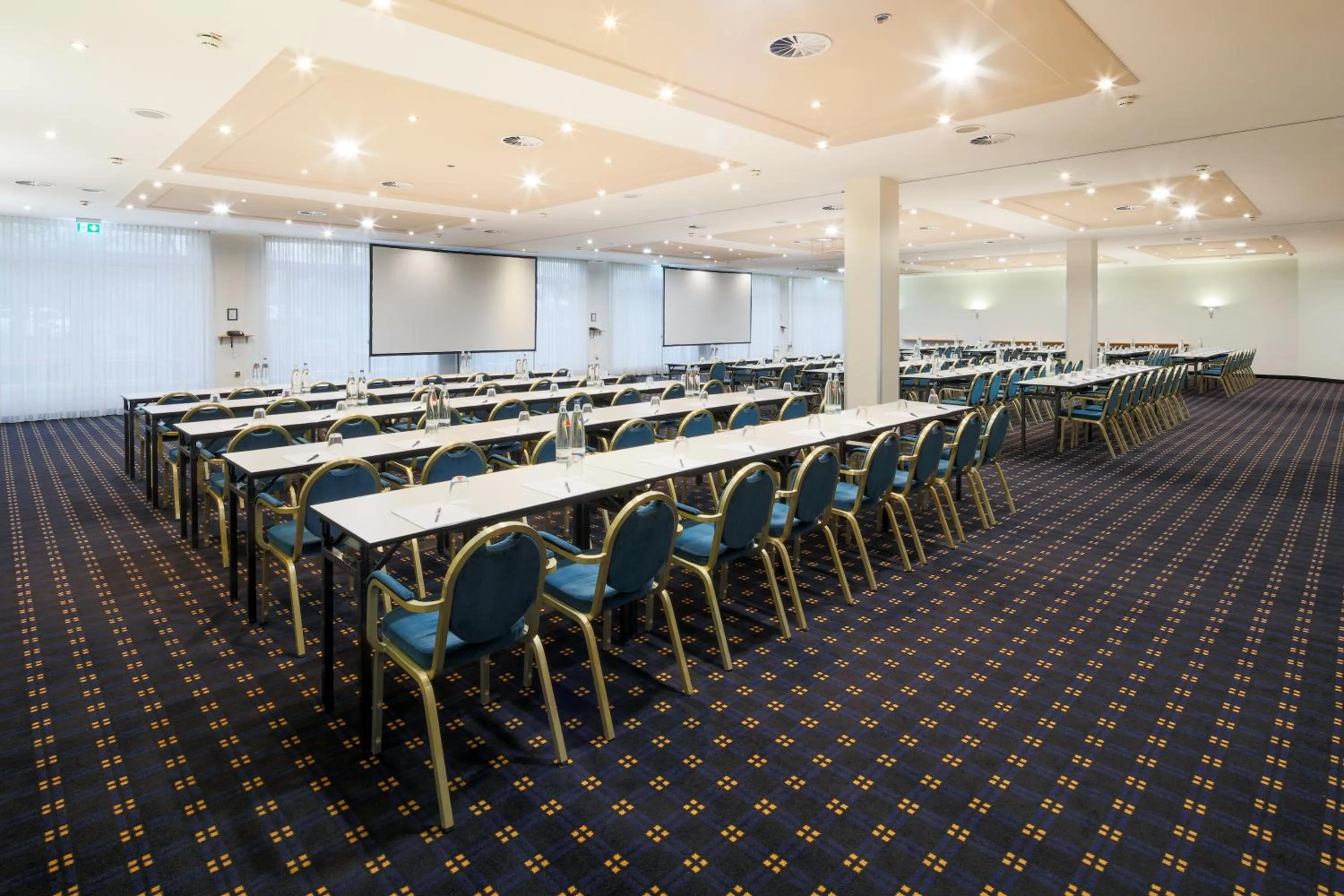 Business facilities in H+ Hotel Köln Hürth