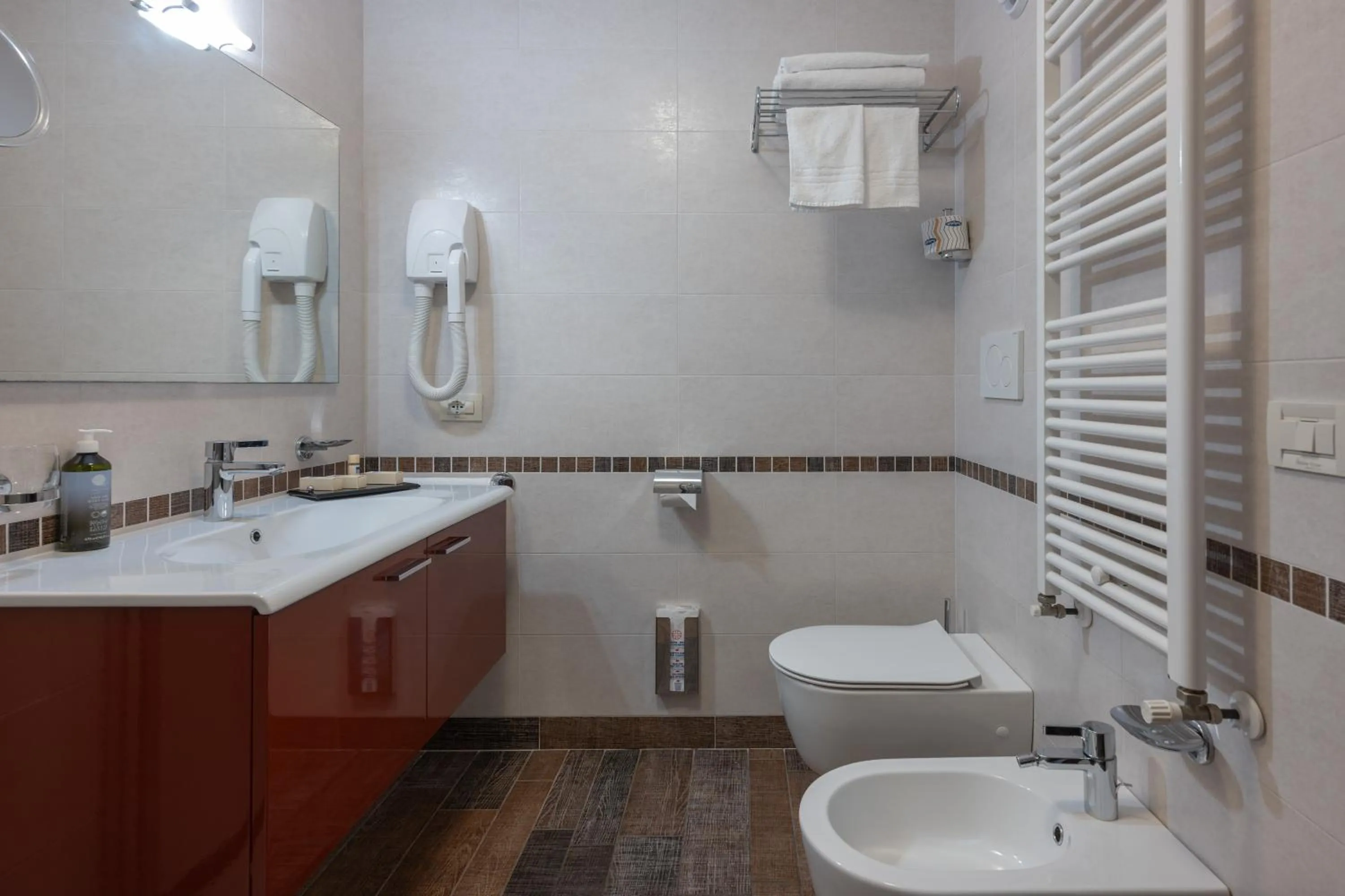 Shower in Aparthotel Holiday