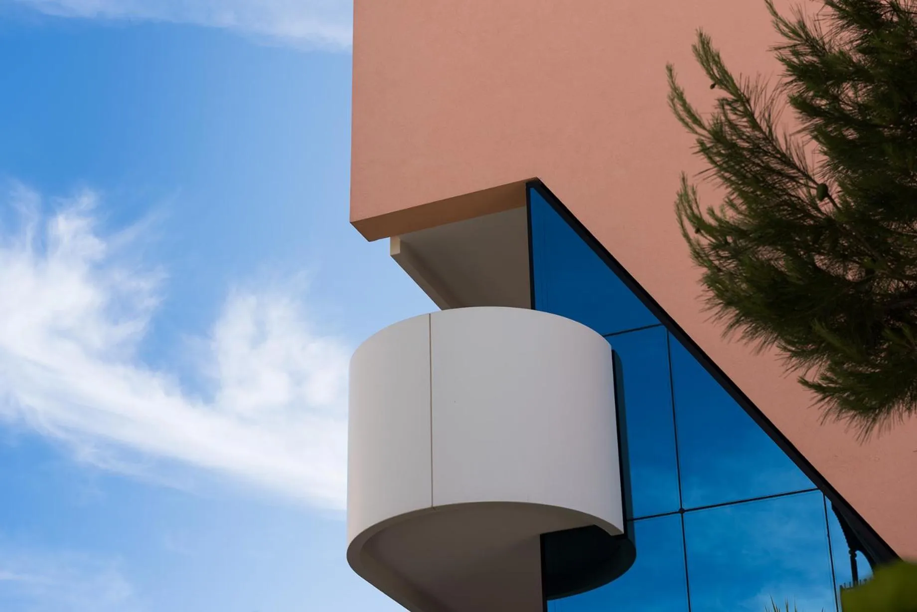 Property building in Aparthotel Holiday