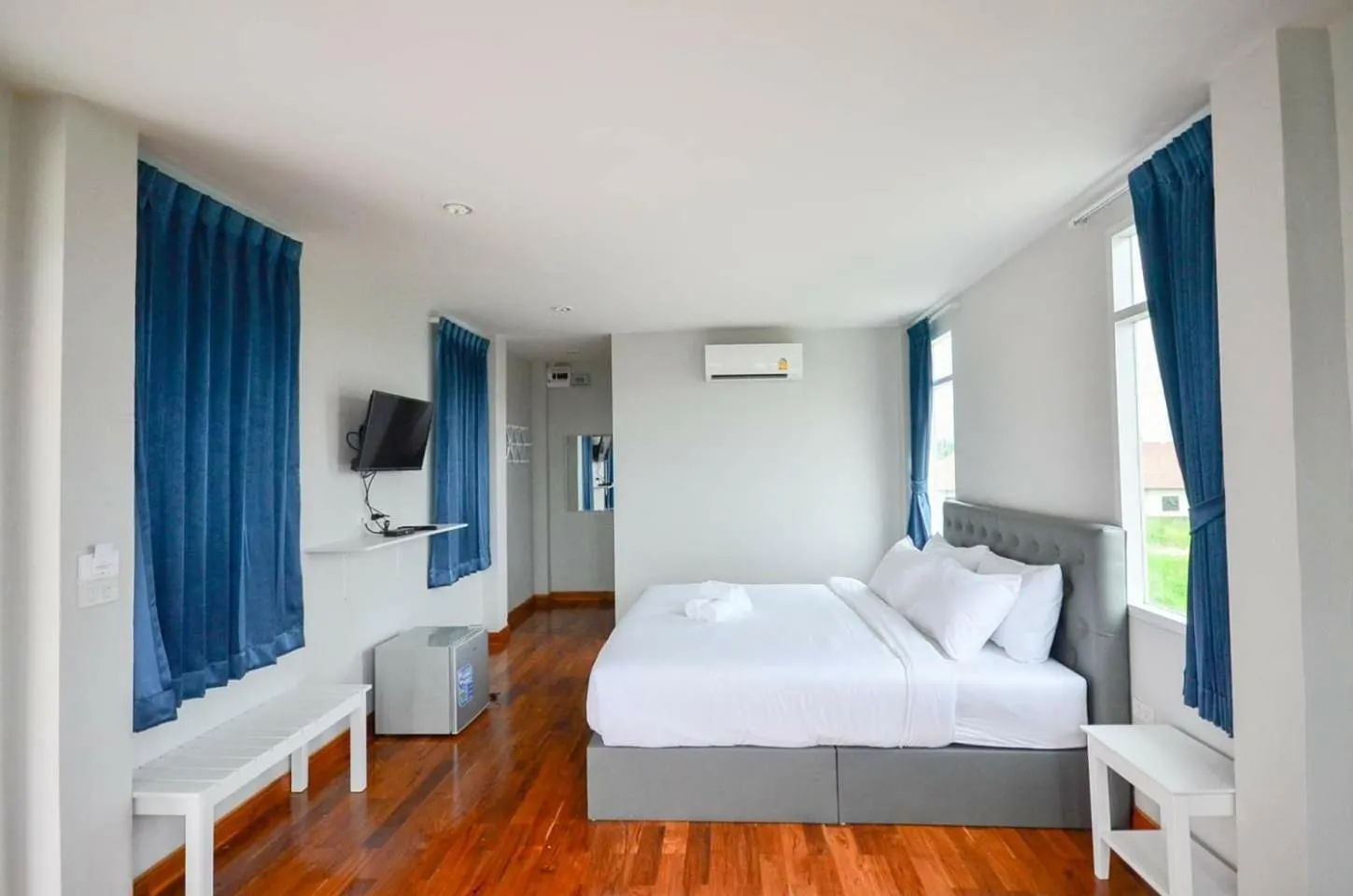 Photo of the whole room, Bed in Bianco House Resort