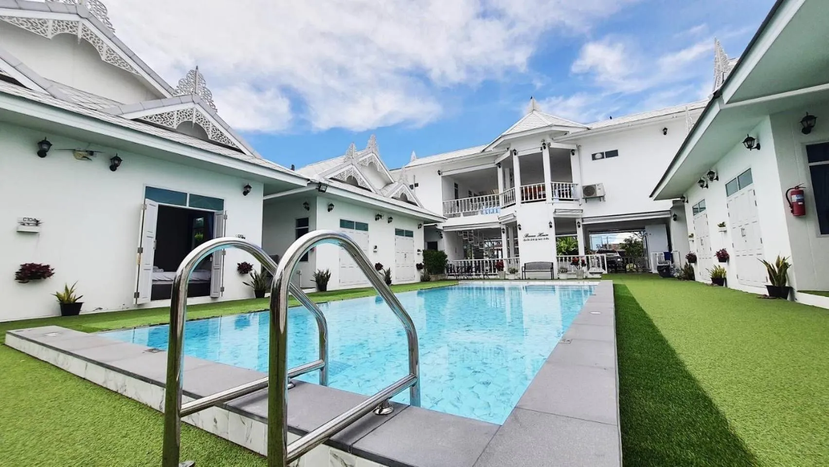 Day in Bianco House Resort