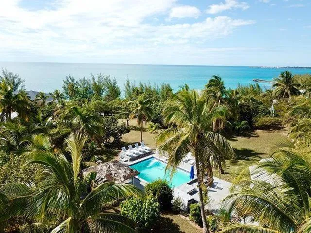 Swimming pool in The Sunset Cove and Rainbow Room