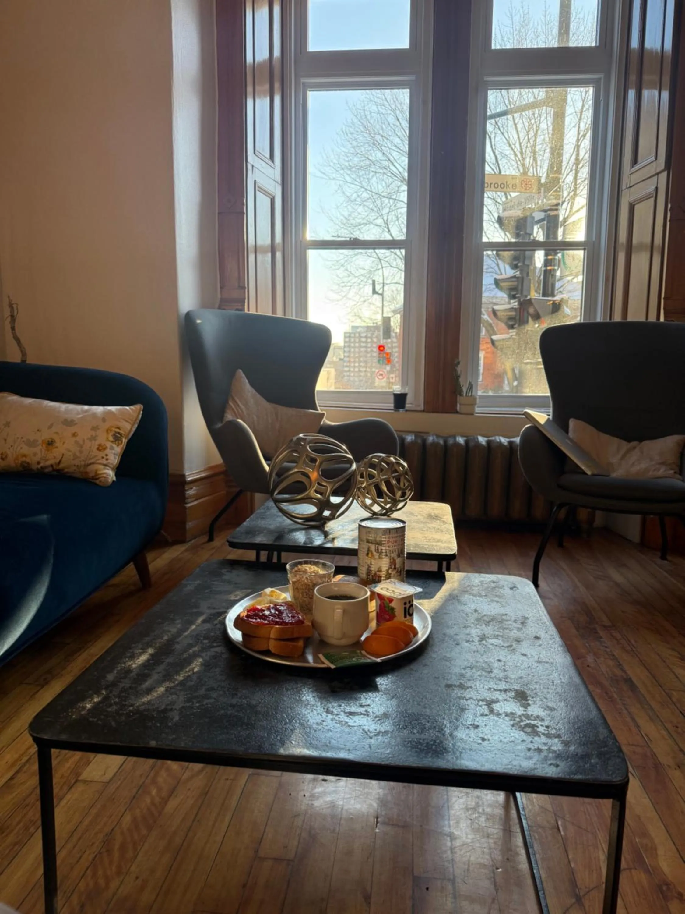 Breakfast in Auberge du Plateau