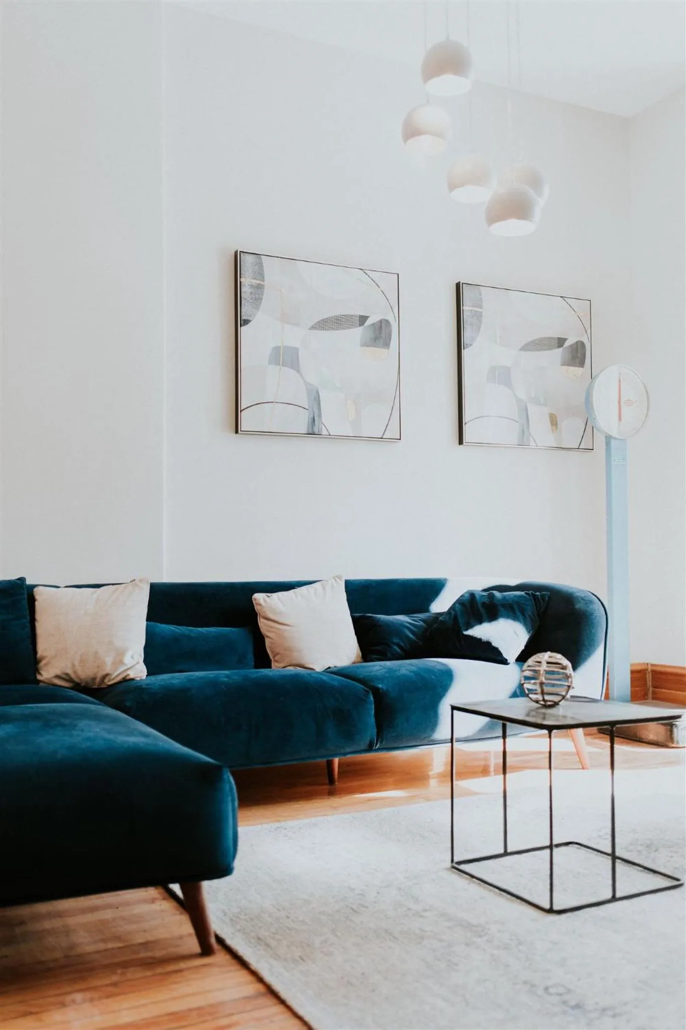 Communal lounge/ TV room in Auberge du Plateau