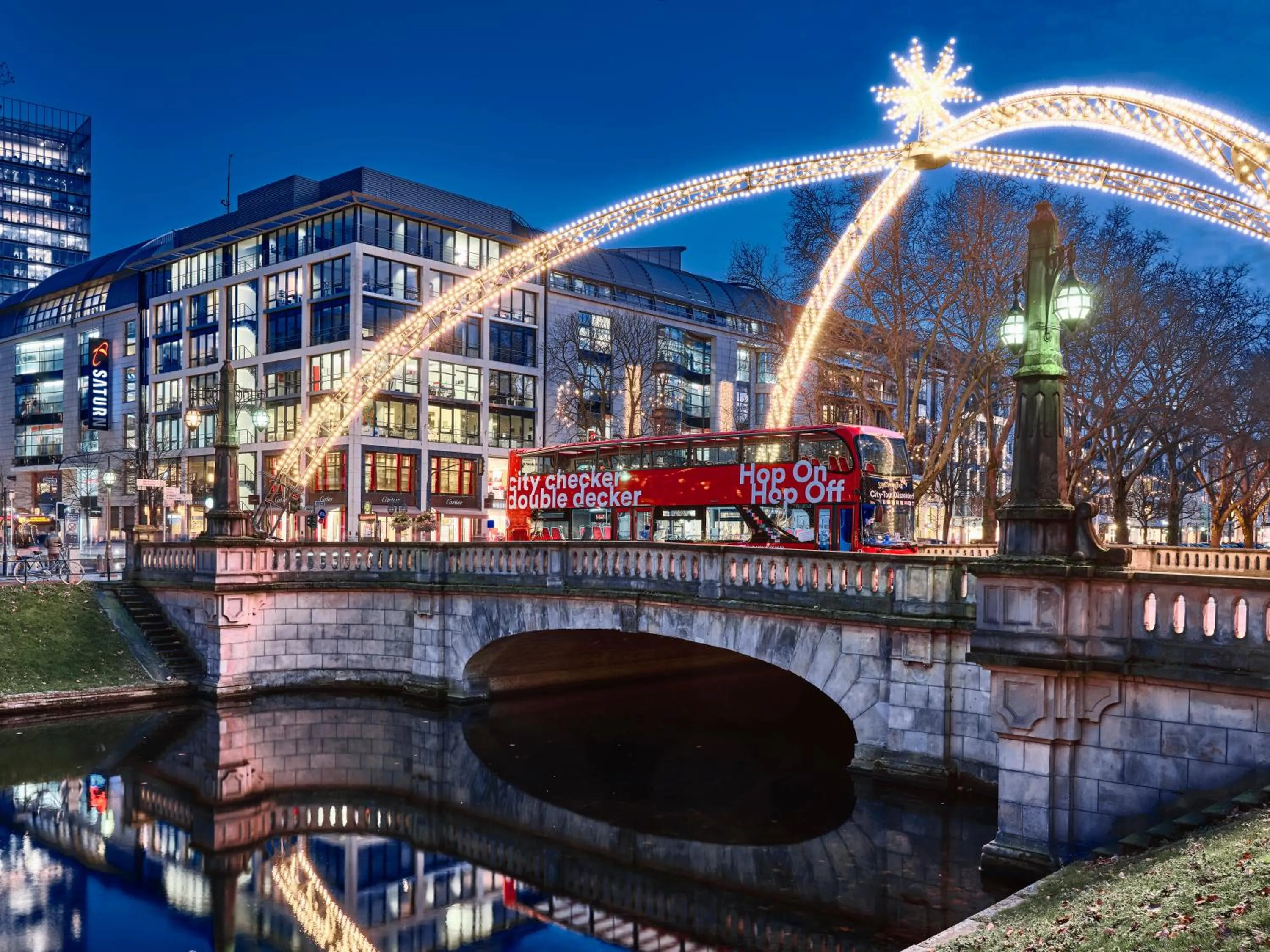 Shopping Area in Crowne Plaza Düsseldorf - Neuss by IHG