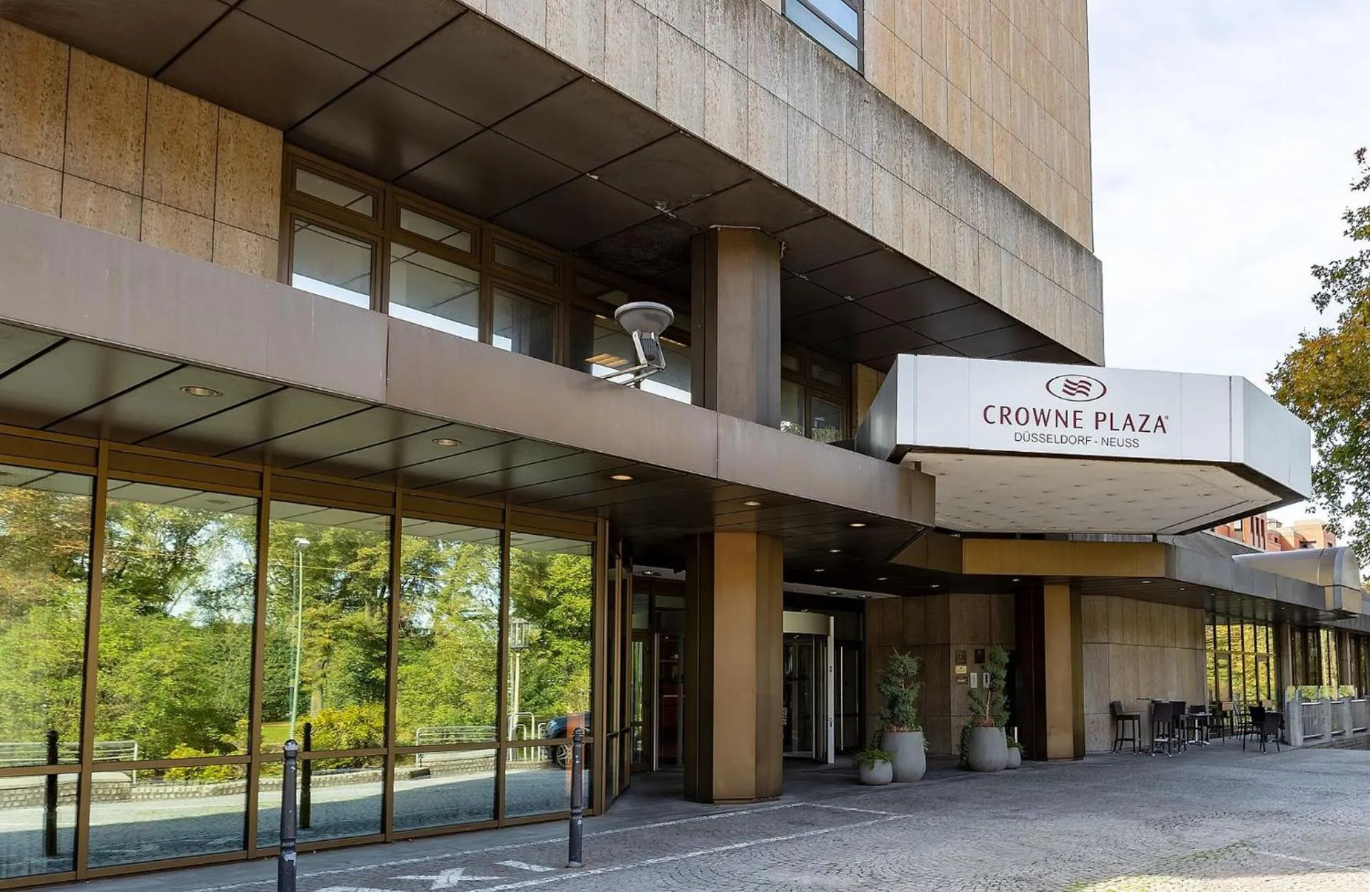 Property building in Crowne Plaza Düsseldorf - Neuss by IHG