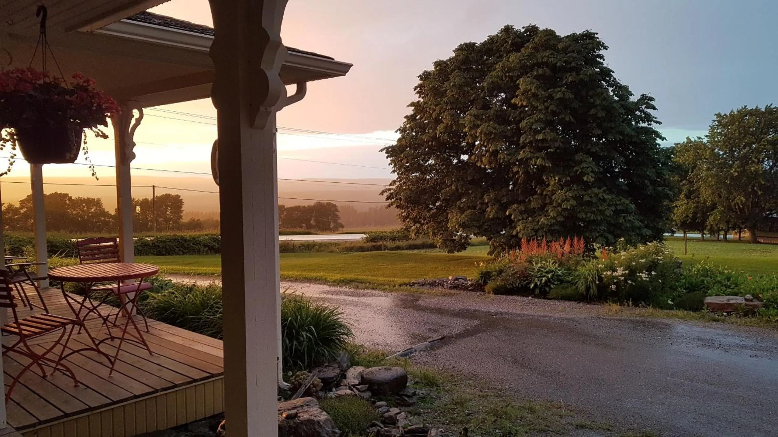 Seating area in Gîte Au Blanc Marronnier