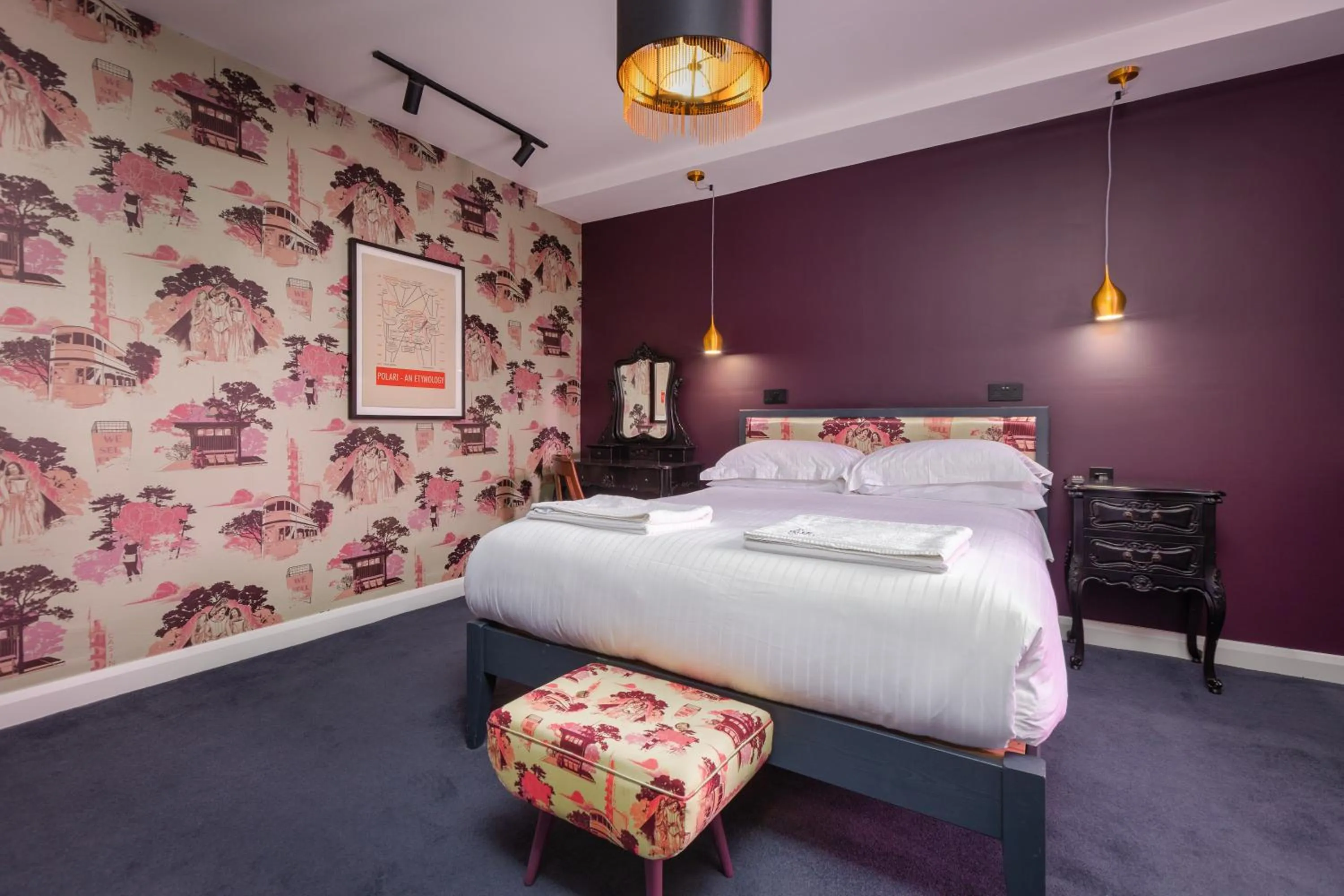 Photo of the whole room, Bed in ART B&B