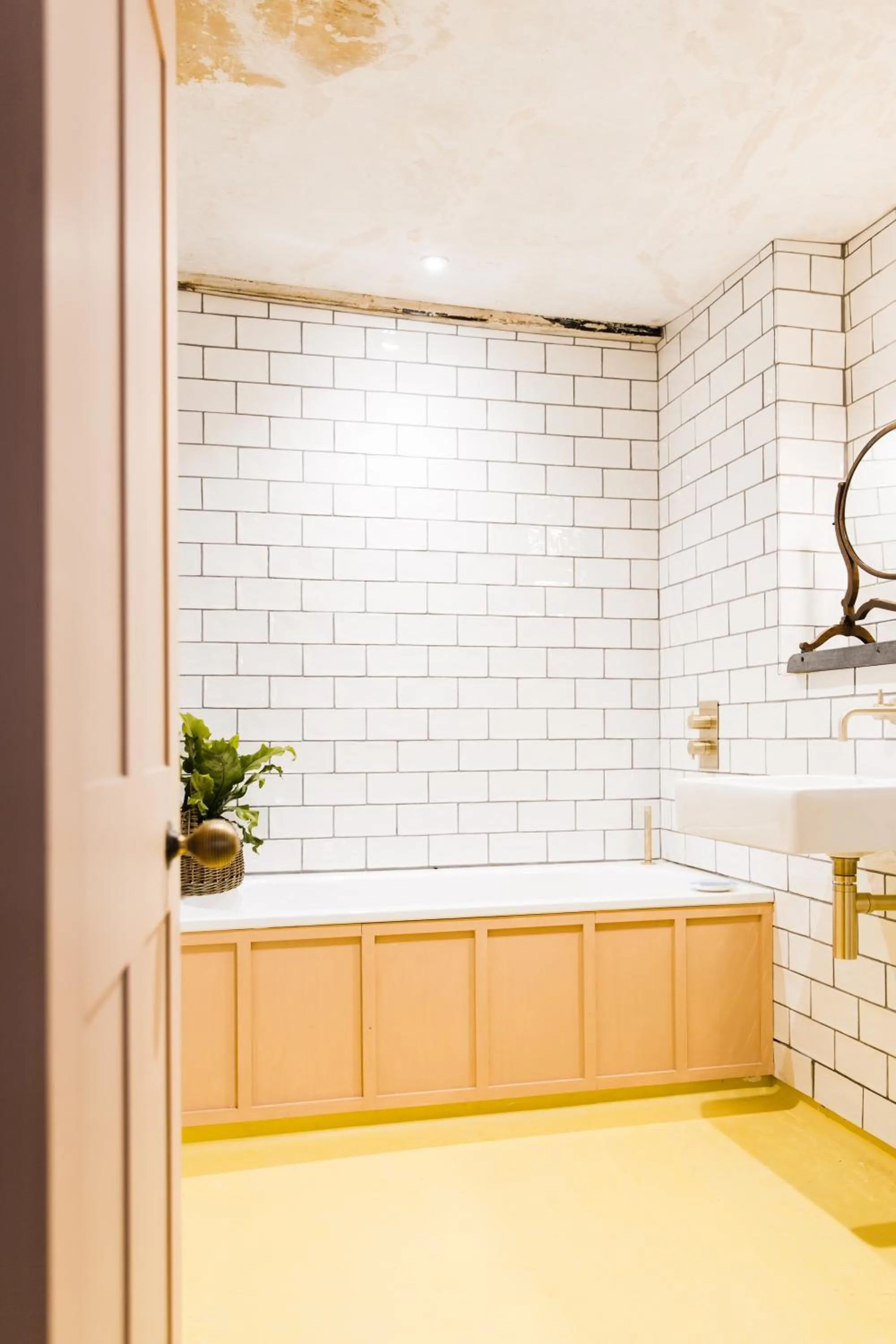 Bathroom in The Bull Inn