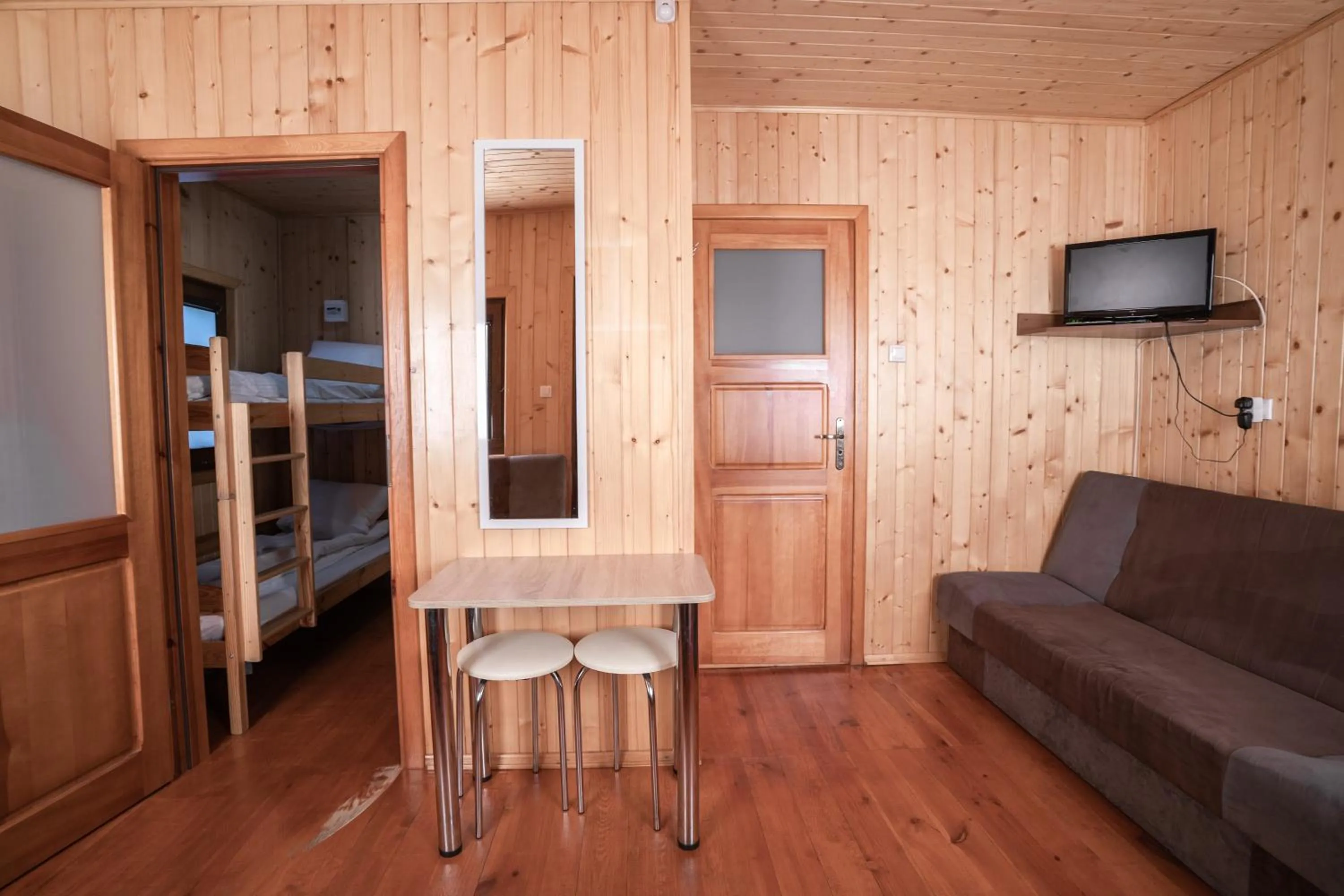 Living room, Bed in Pod Cyprysami - surf & family resort