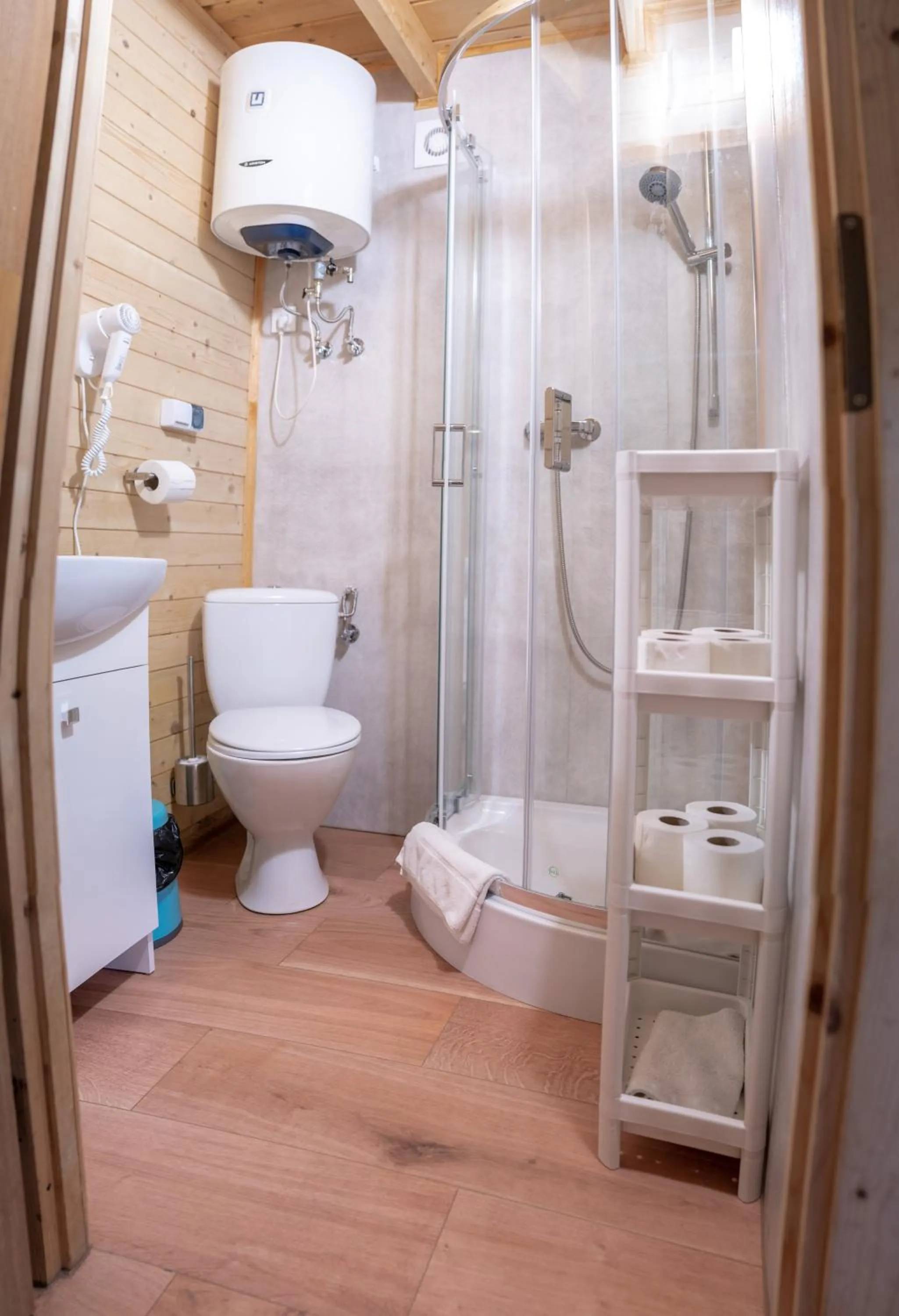 Pod Cyprysami - surf & family resort