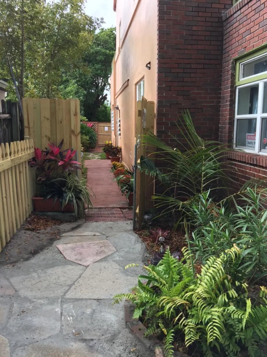 Property building in Palm Beach Mermaid