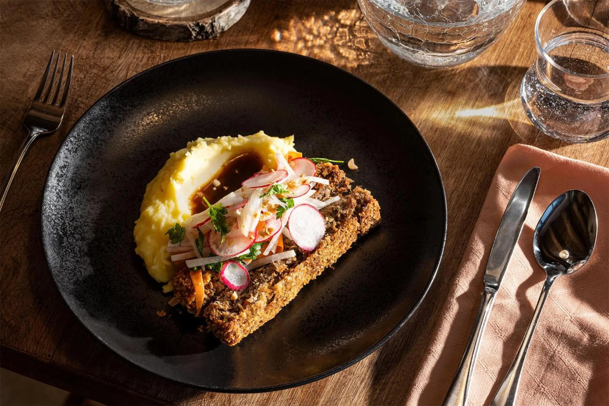 Restaurant/places to eat in Hotel Singer