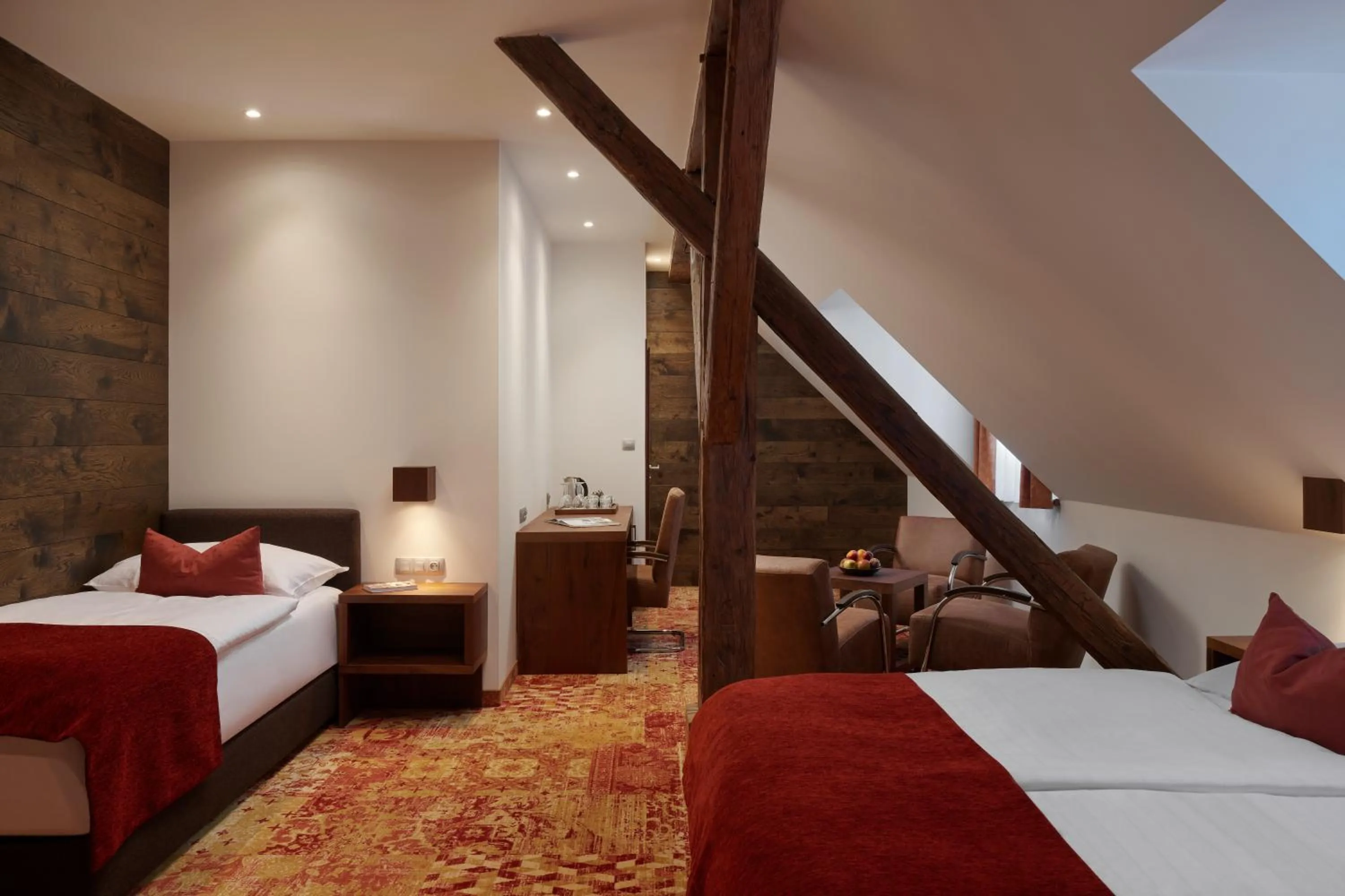 Photo of the whole room, Bed in Hotel Singer