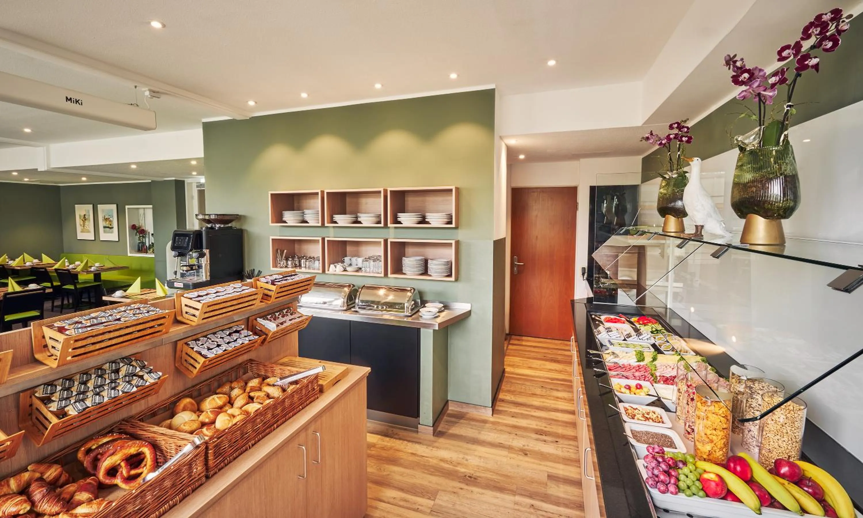 Buffet breakfast in AKZENT Hotel Aufkirchen