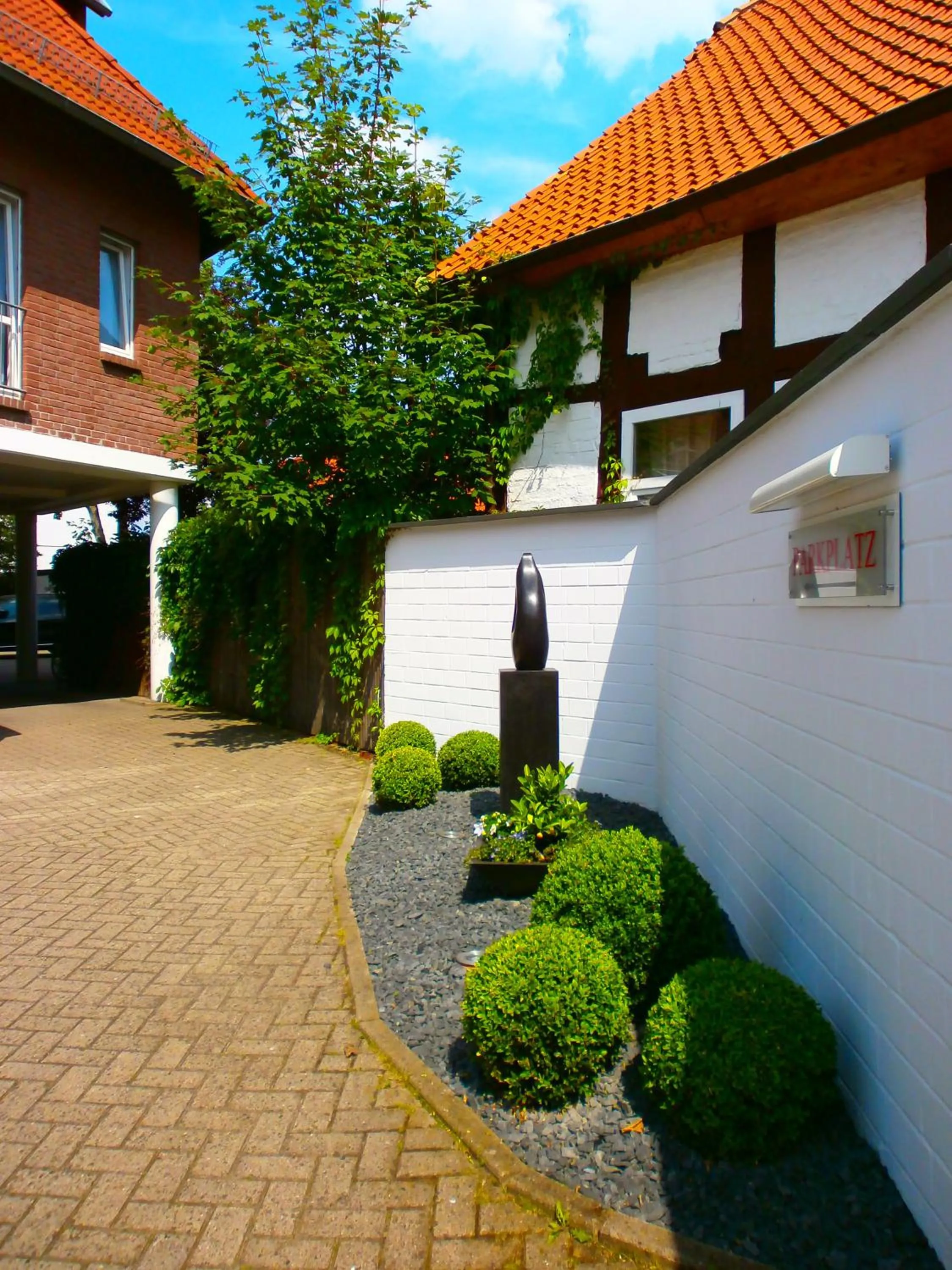 Facade/entrance in Hotel Am Braunen Hirsch