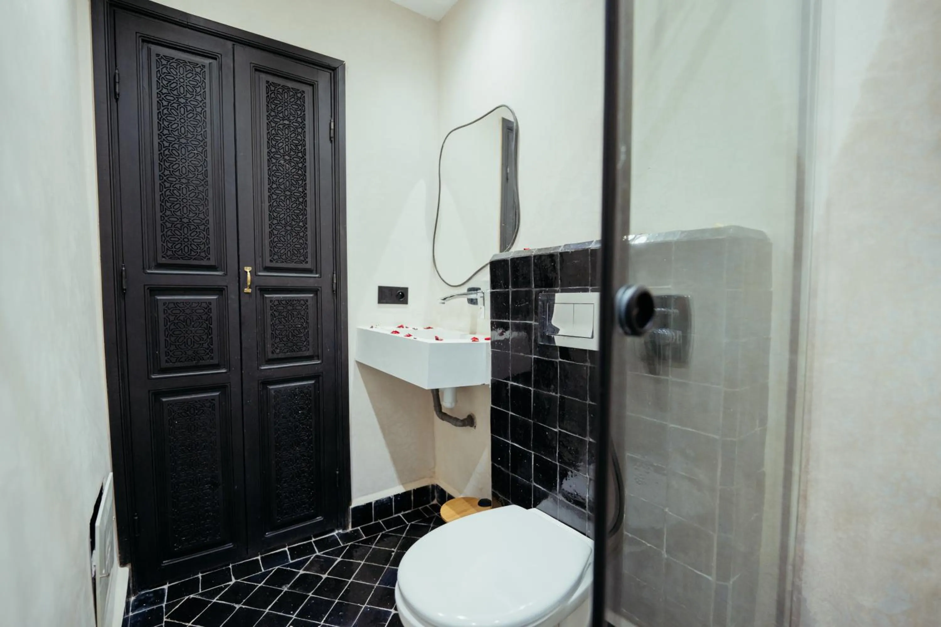 Bathroom in Riad Agdal Royal & Spa