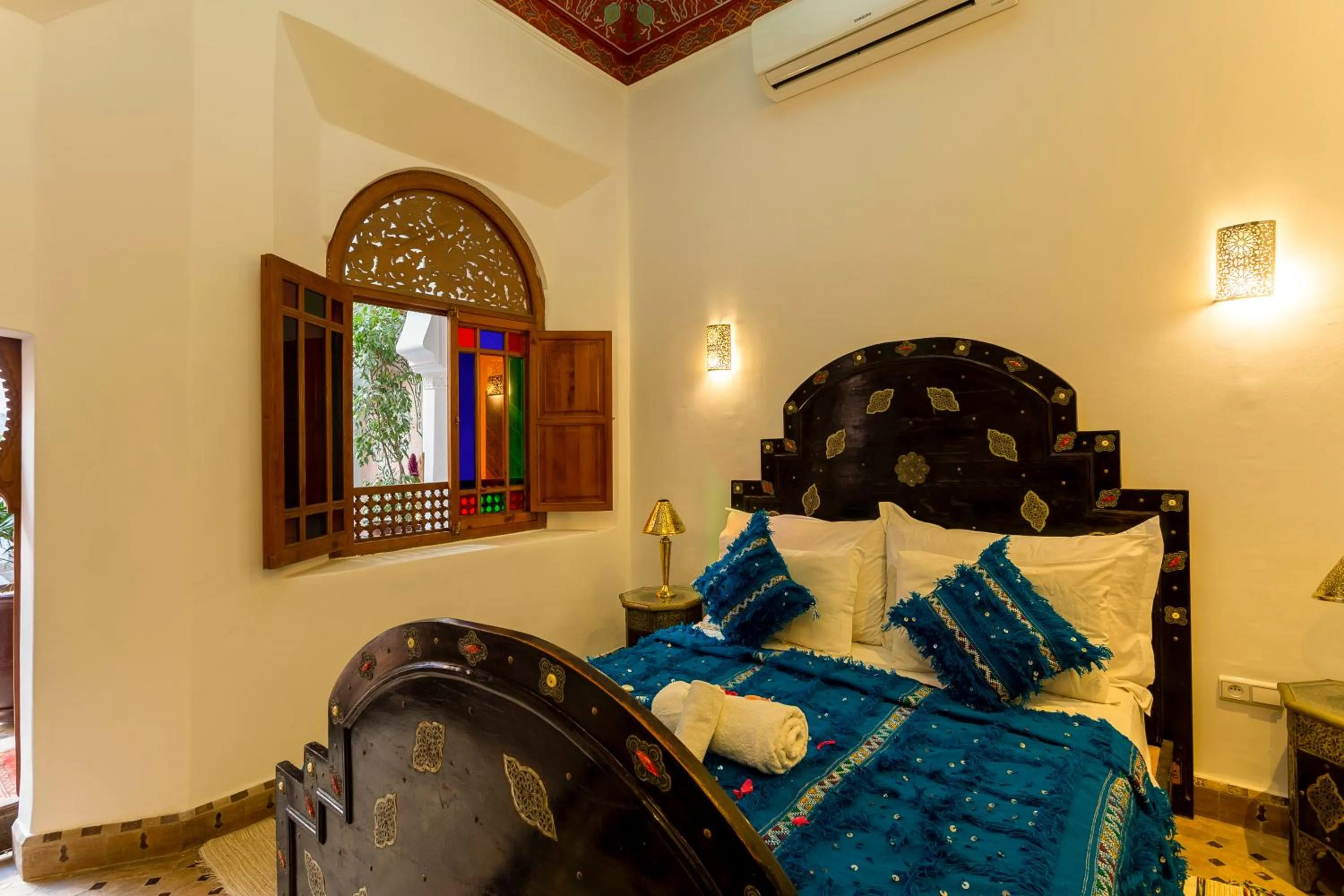 Bed in Riad Agdal Royal & Spa