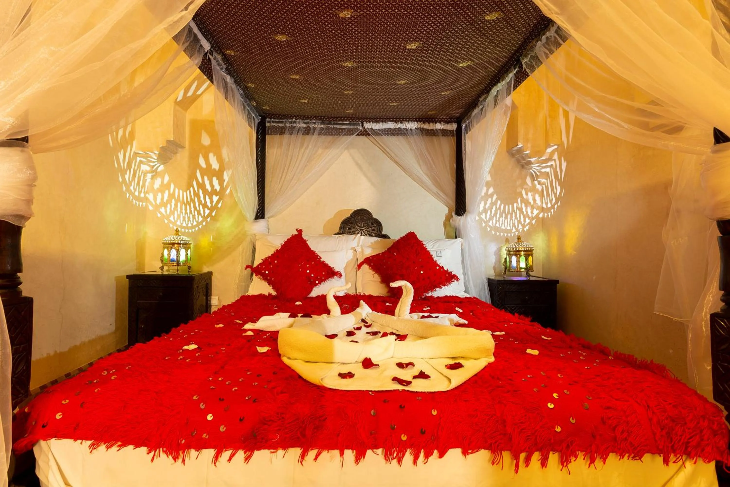 Bed in Riad Agdal Royal & Spa
