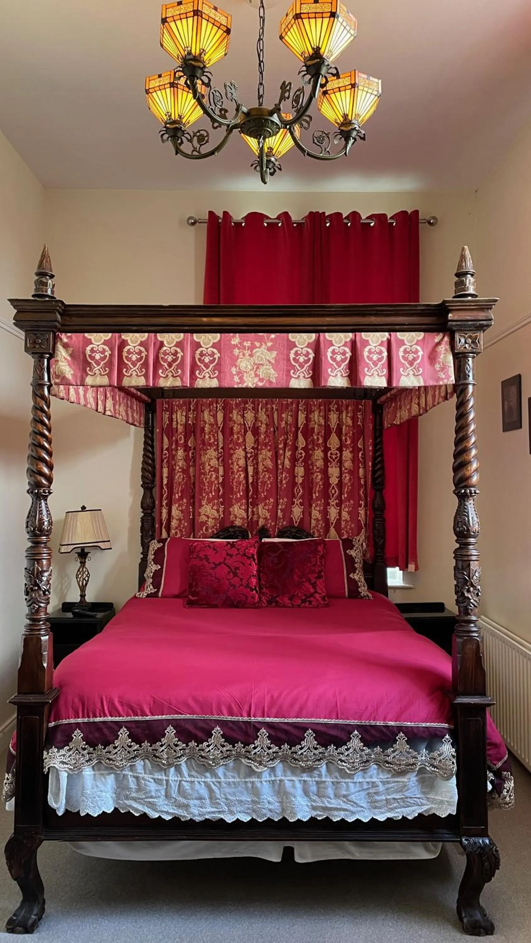 Bed in Inch Schoolhouse - Event Residence