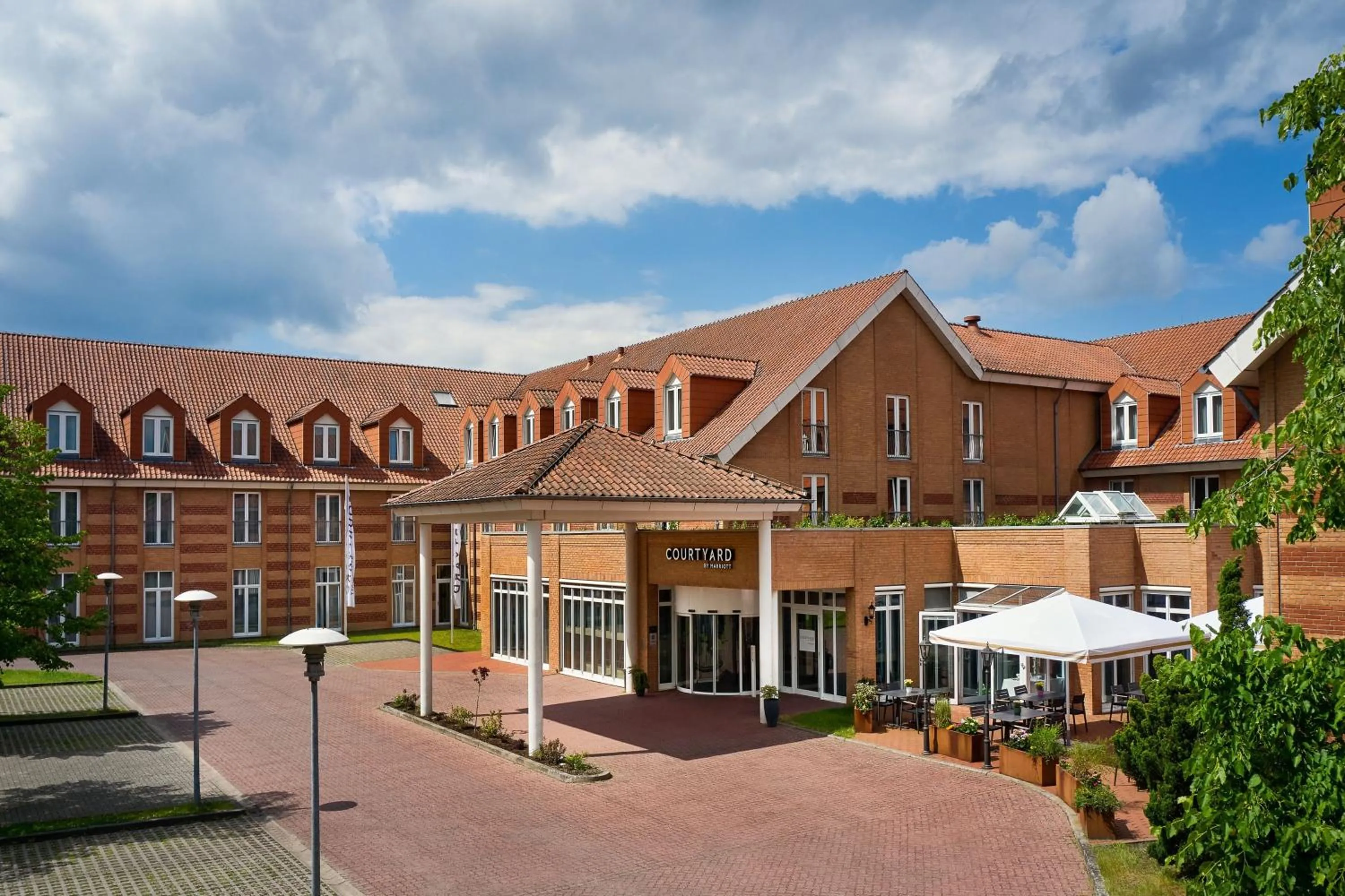Property building in Hotel Schwerin Seven Lakes