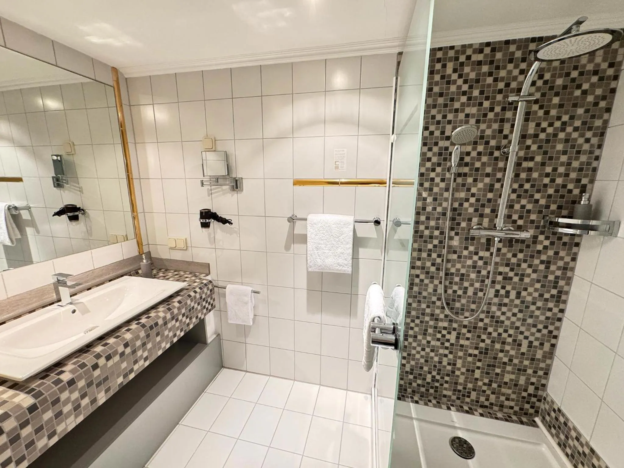 Shower in Drahthammer Schlößl