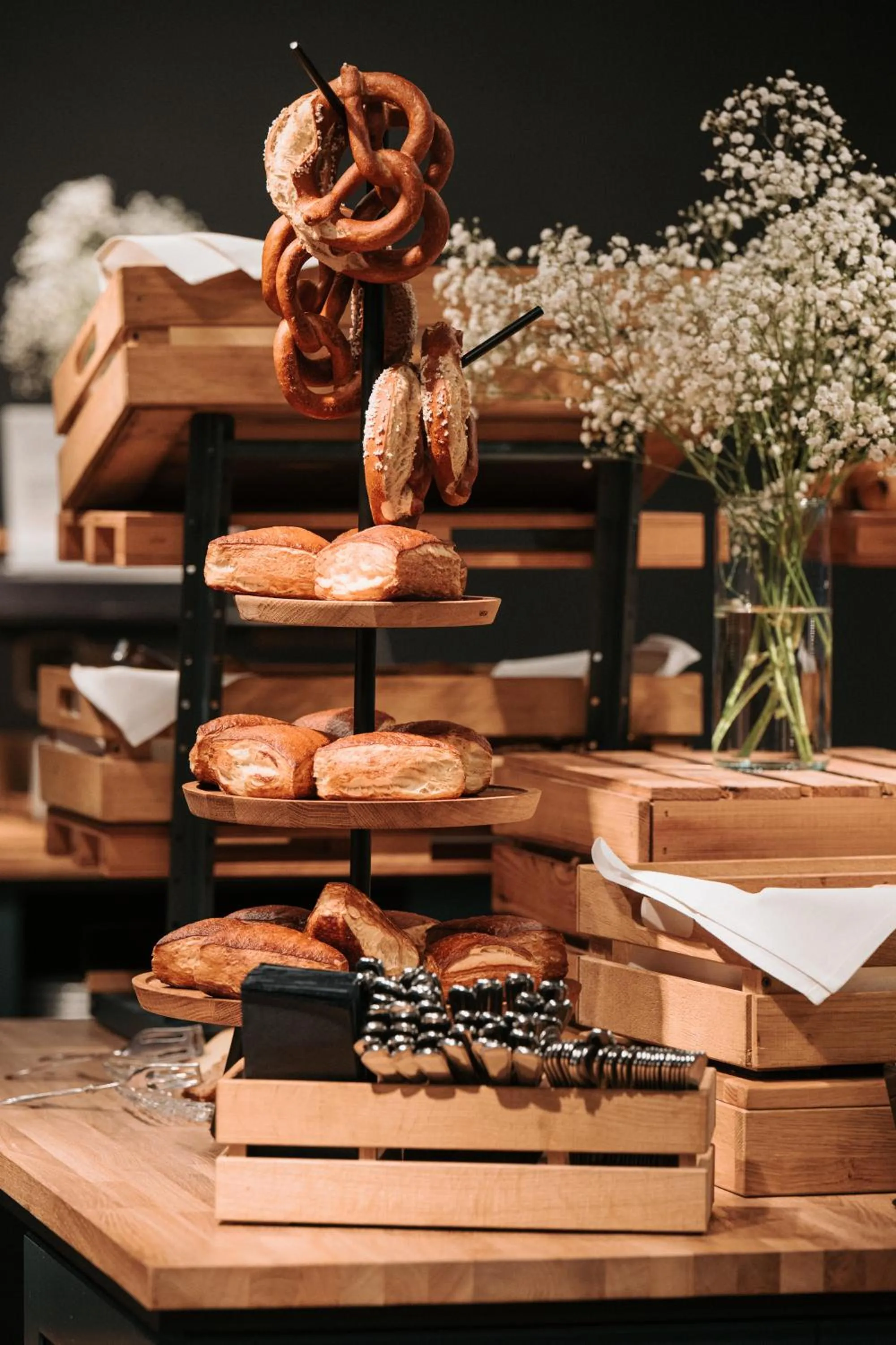 Buffet breakfast in Feringapark Hotel by Coffee Fellows Hotels