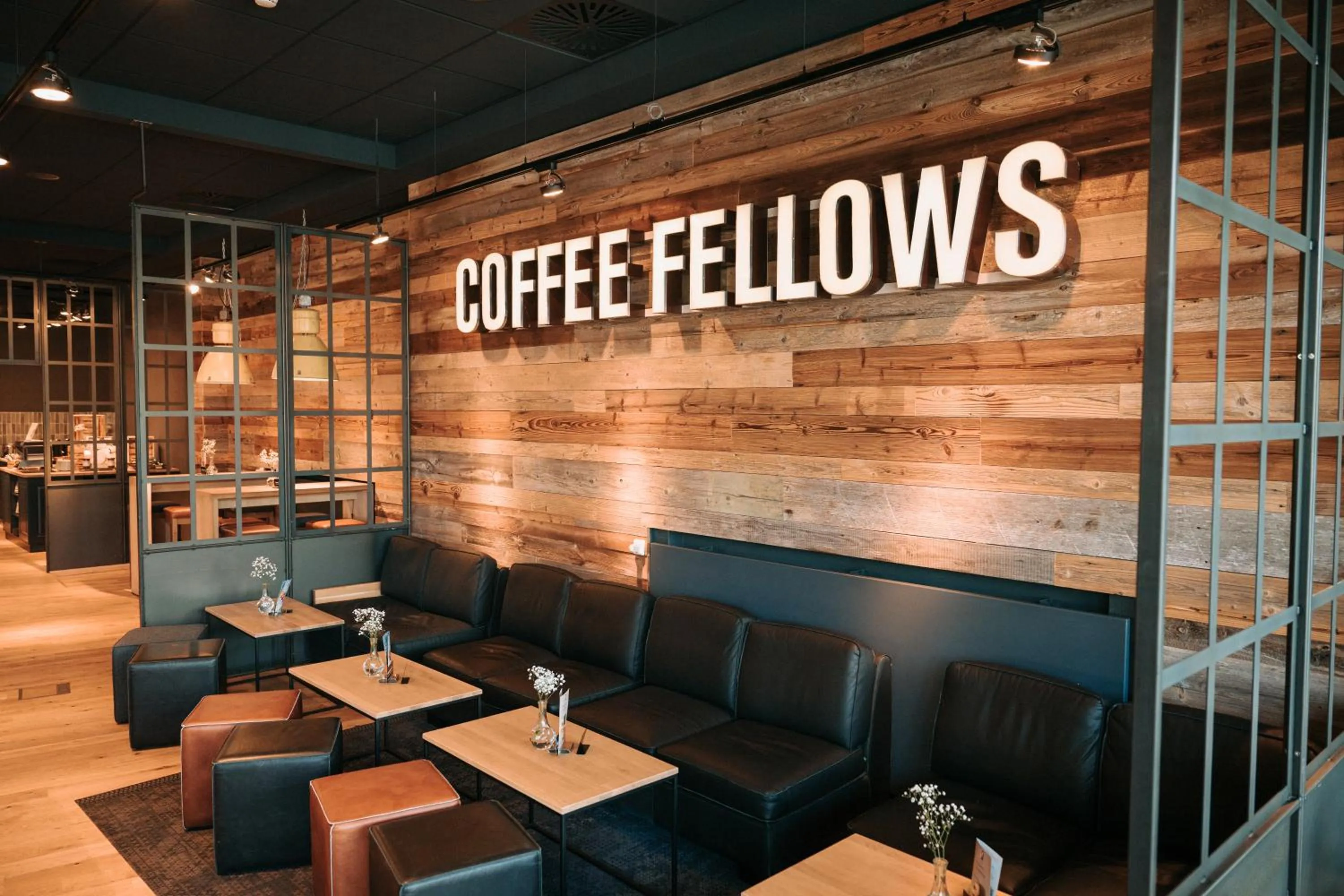 Restaurant/places to eat in Feringapark Hotel by Coffee Fellows Hotels