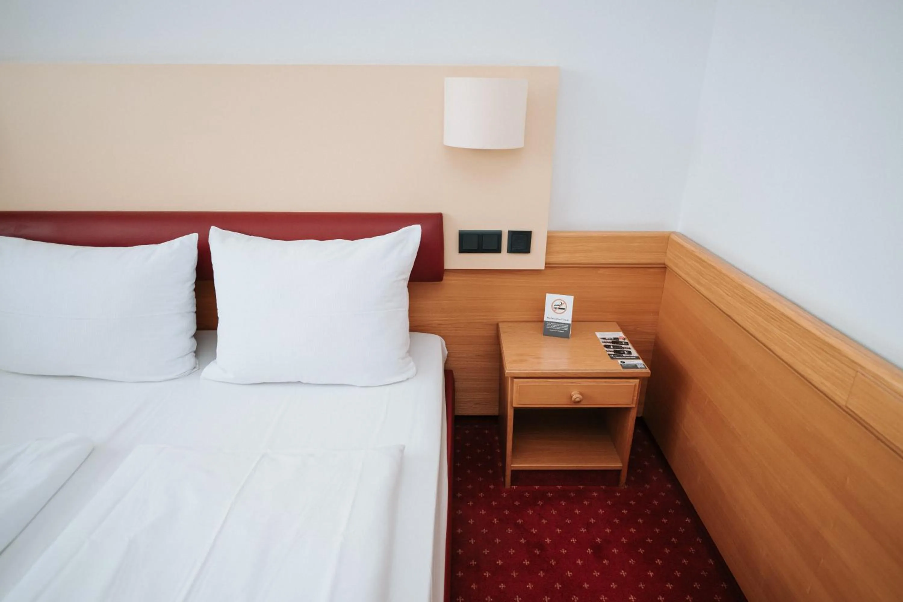 Photo of the whole room, Bed in Feringapark Hotel by Coffee Fellows Hotels