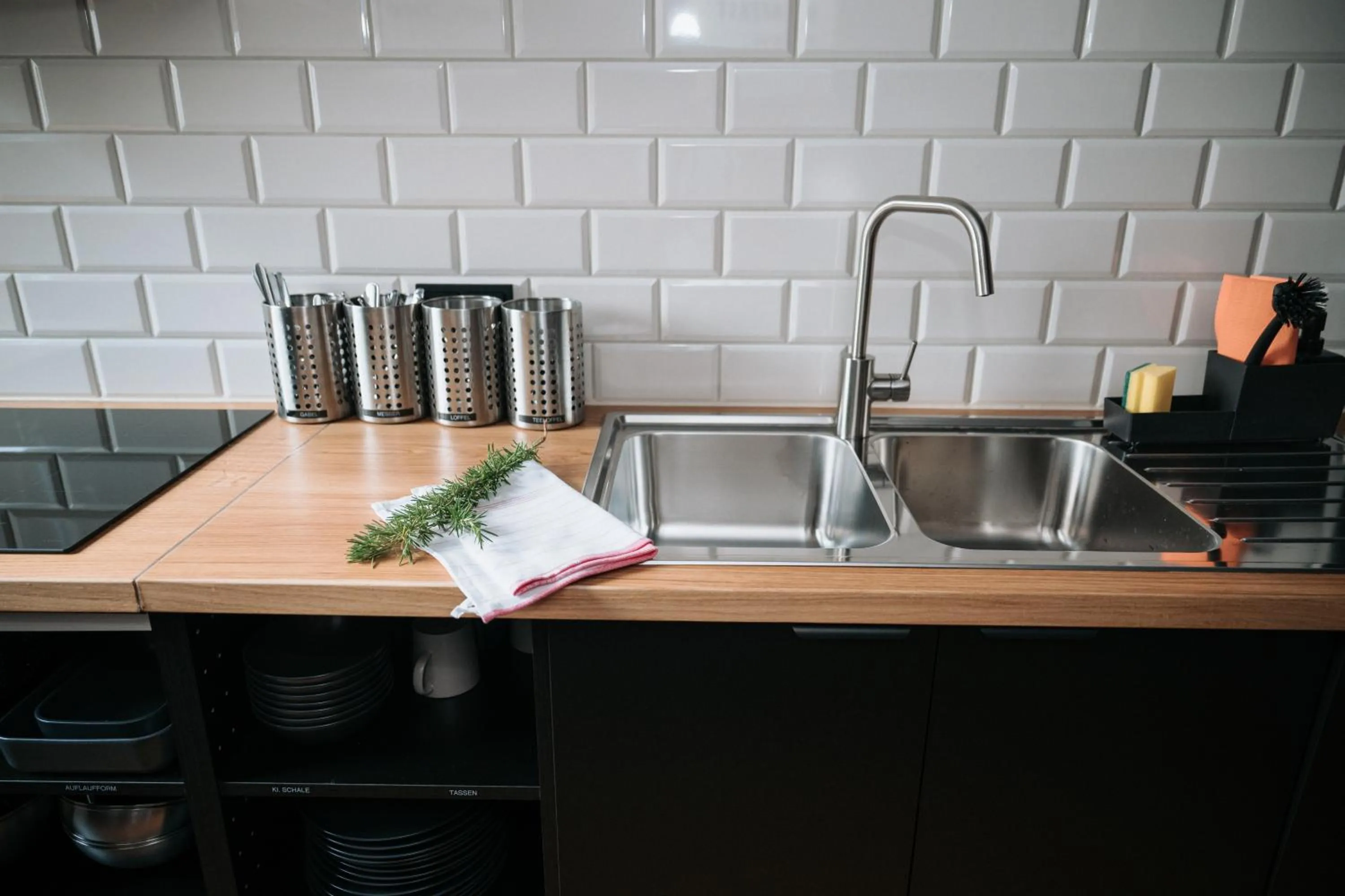 Communal kitchen in Feringapark Hotel by Coffee Fellows Hotels