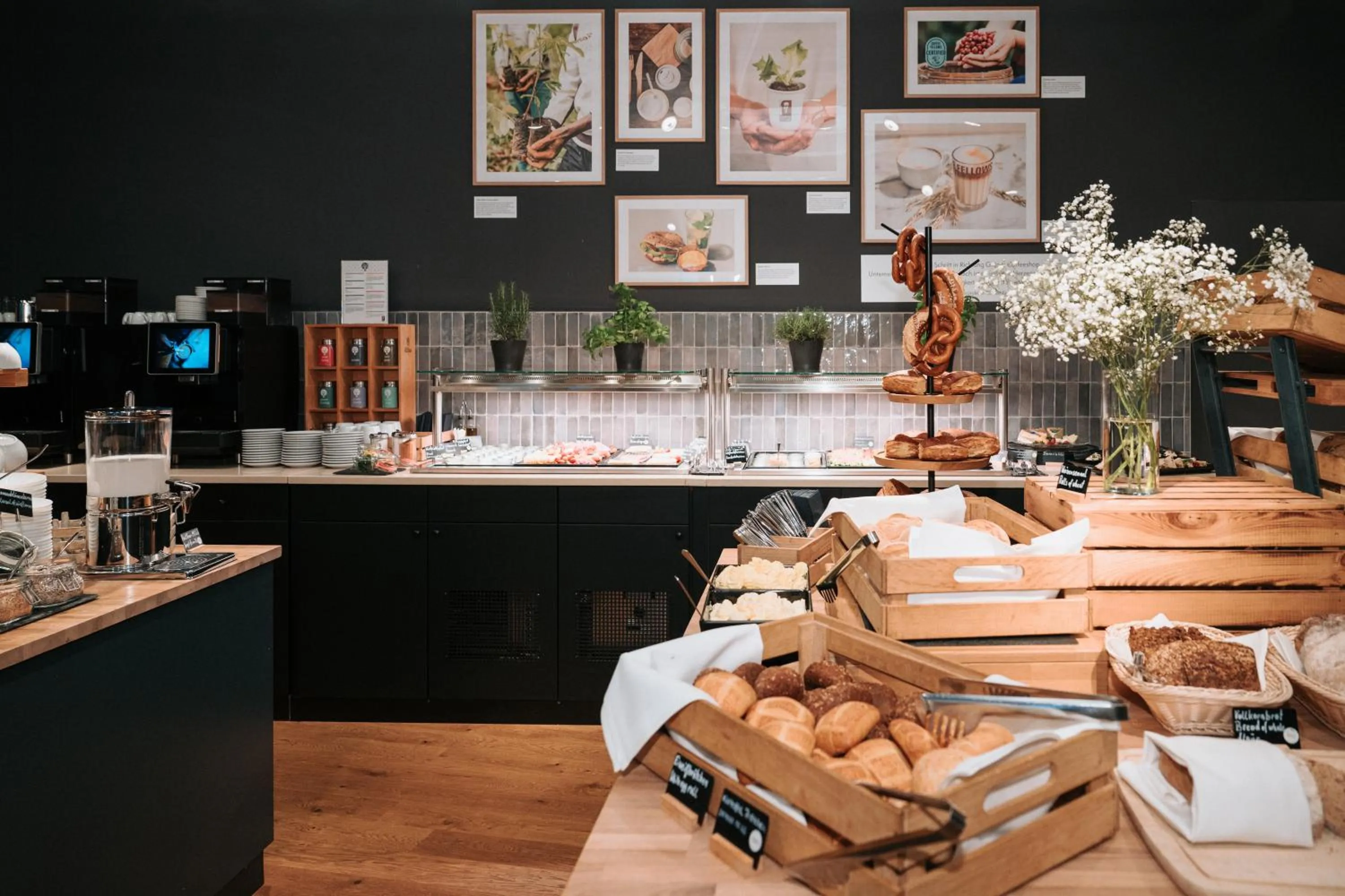 Buffet breakfast in Feringapark Hotel by Coffee Fellows Hotels