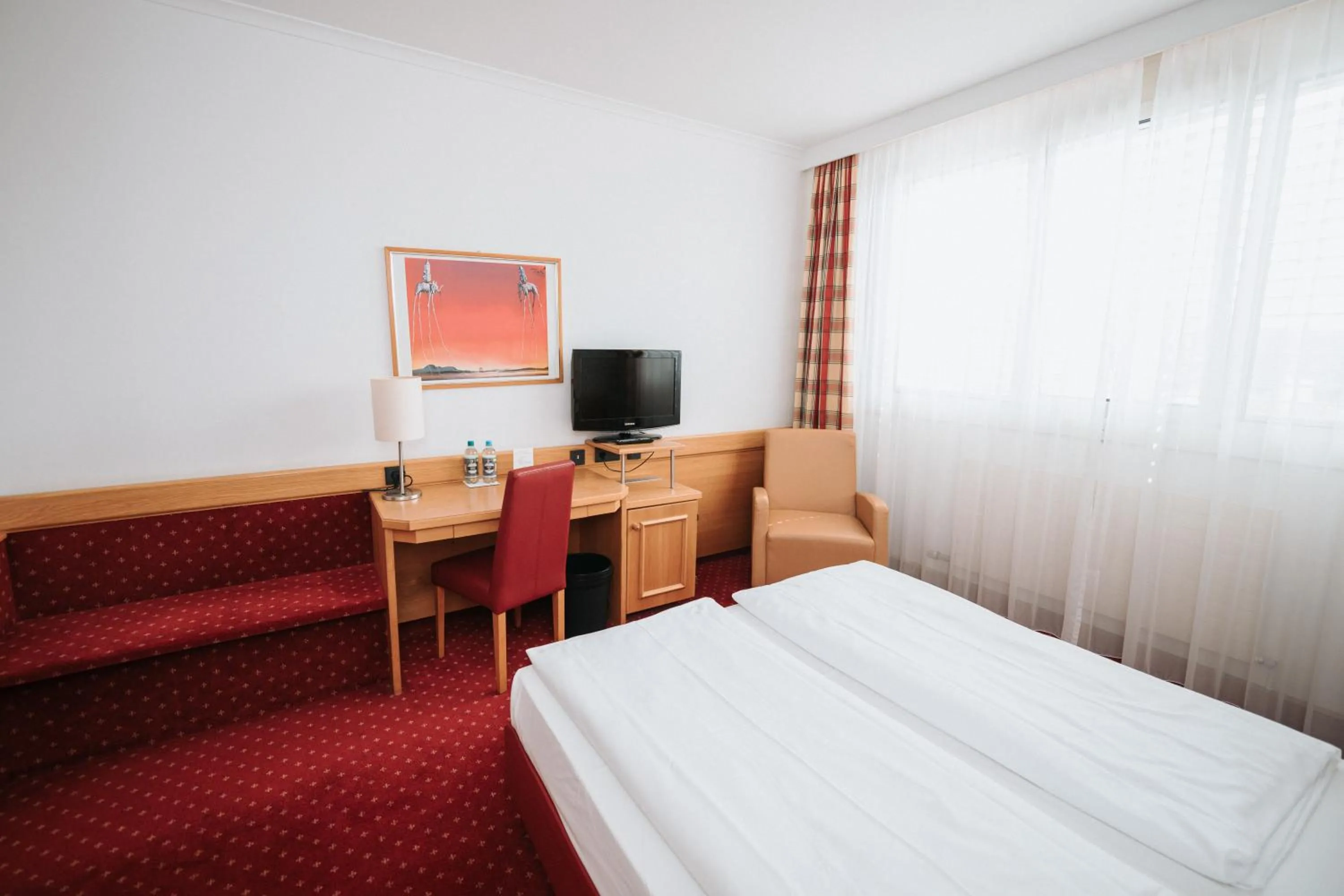 Photo of the whole room, Bed in Feringapark Hotel by Coffee Fellows Hotels