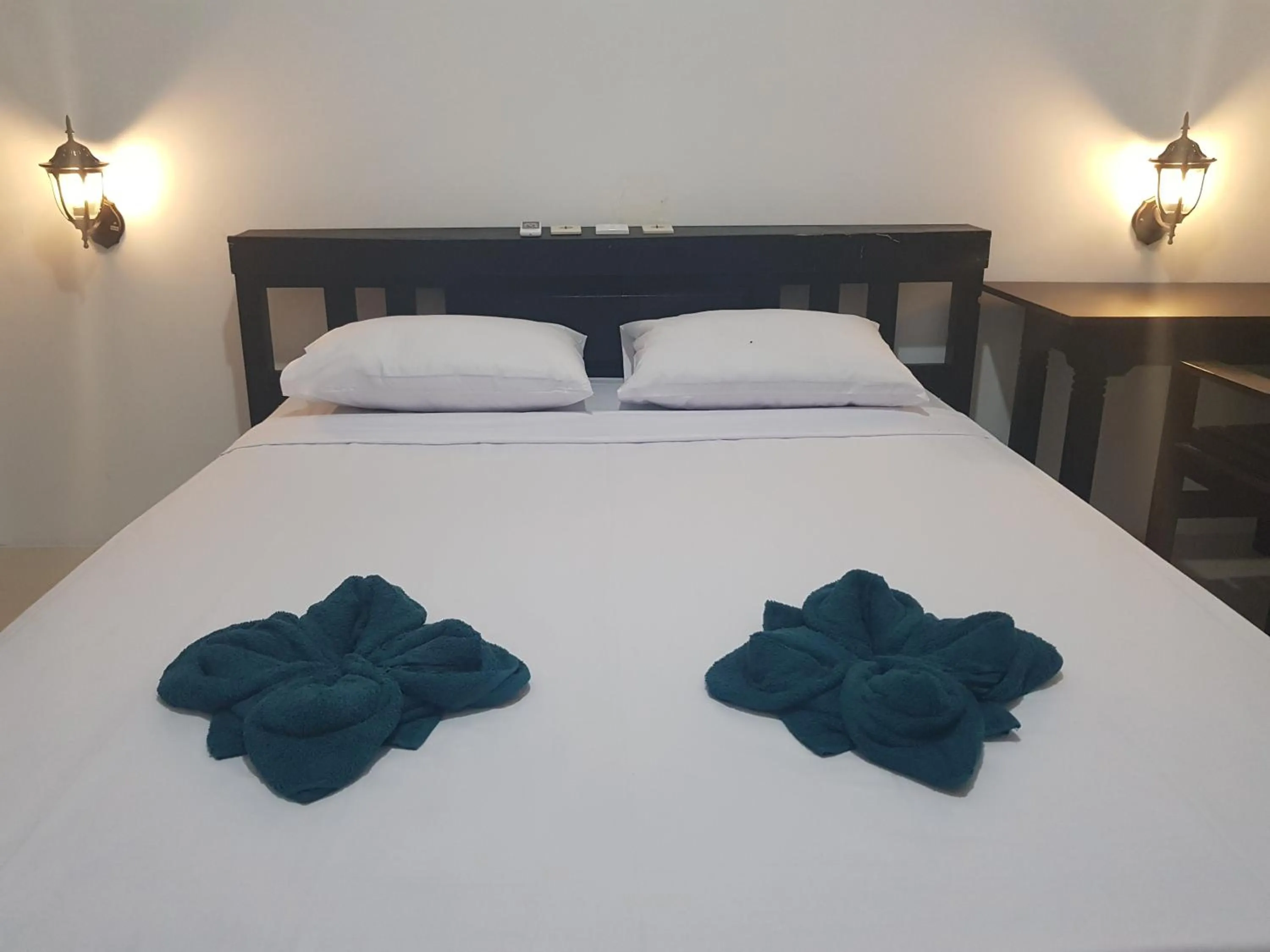 Bedroom, Bed in Talent Resort