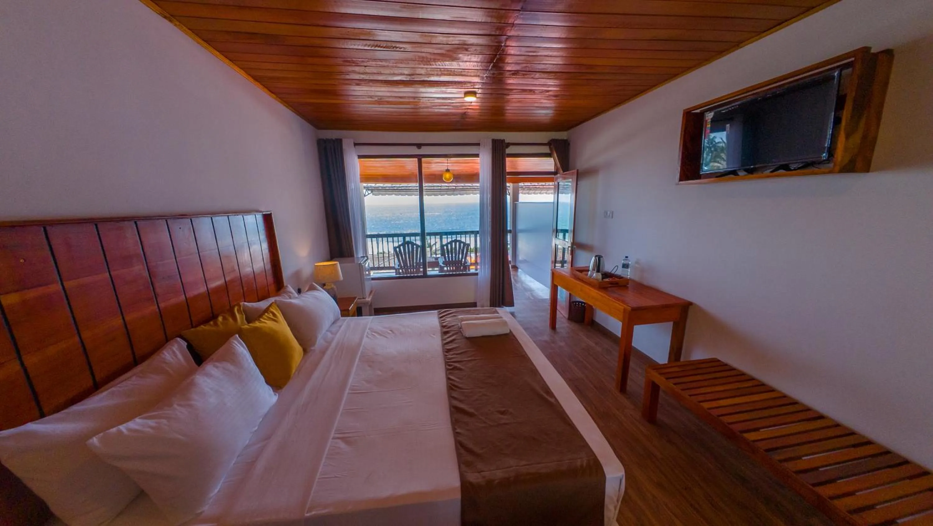 Bed in One World Mirissa