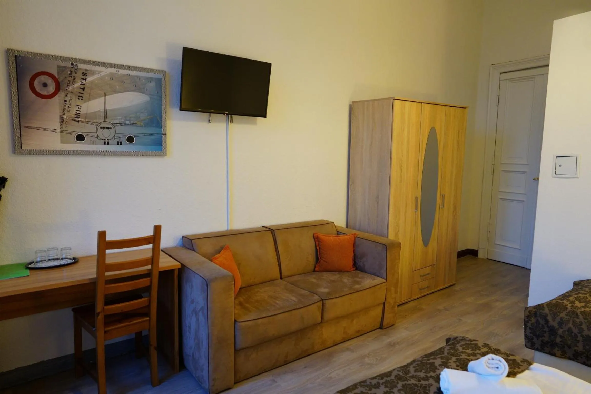 Photo of the whole room in City Pension Berlin