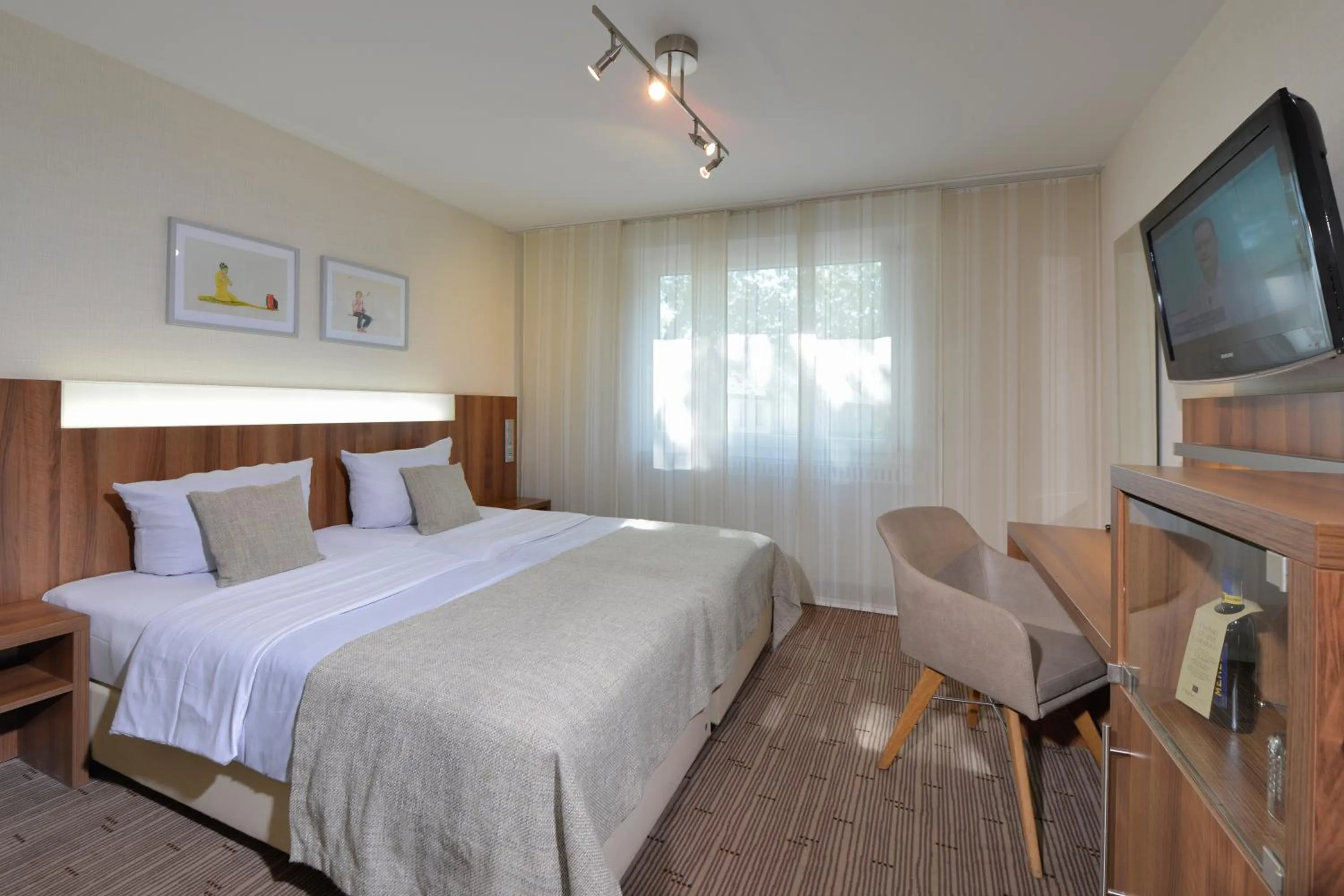 Bedroom, Bed in Parkhotel Oberhausen