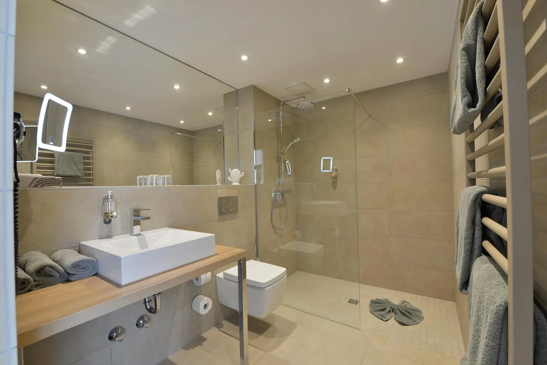 Bathroom in Parkhotel Oberhausen